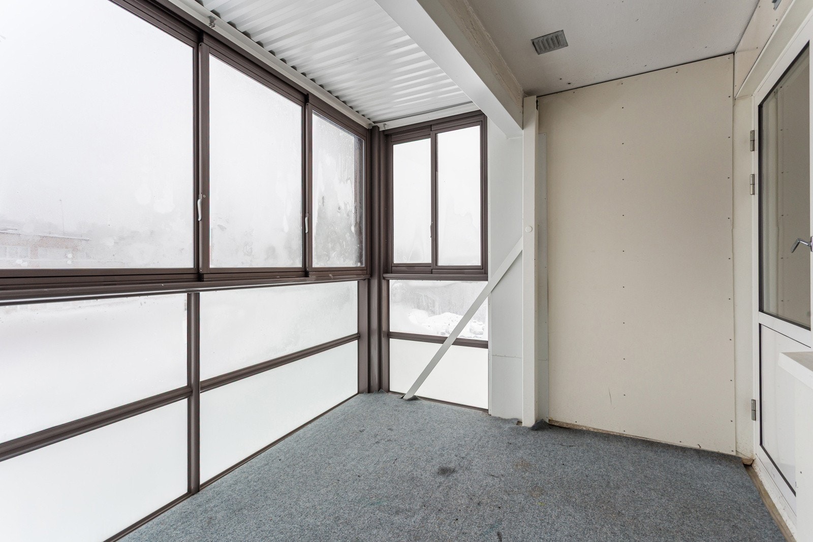 Innglasset balkong Galleribilde