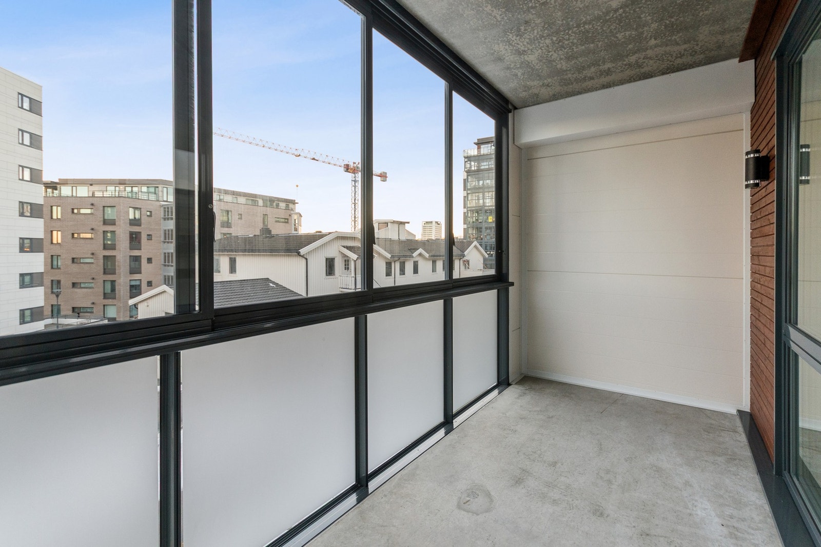 Innglasset balkong. Galleribilde