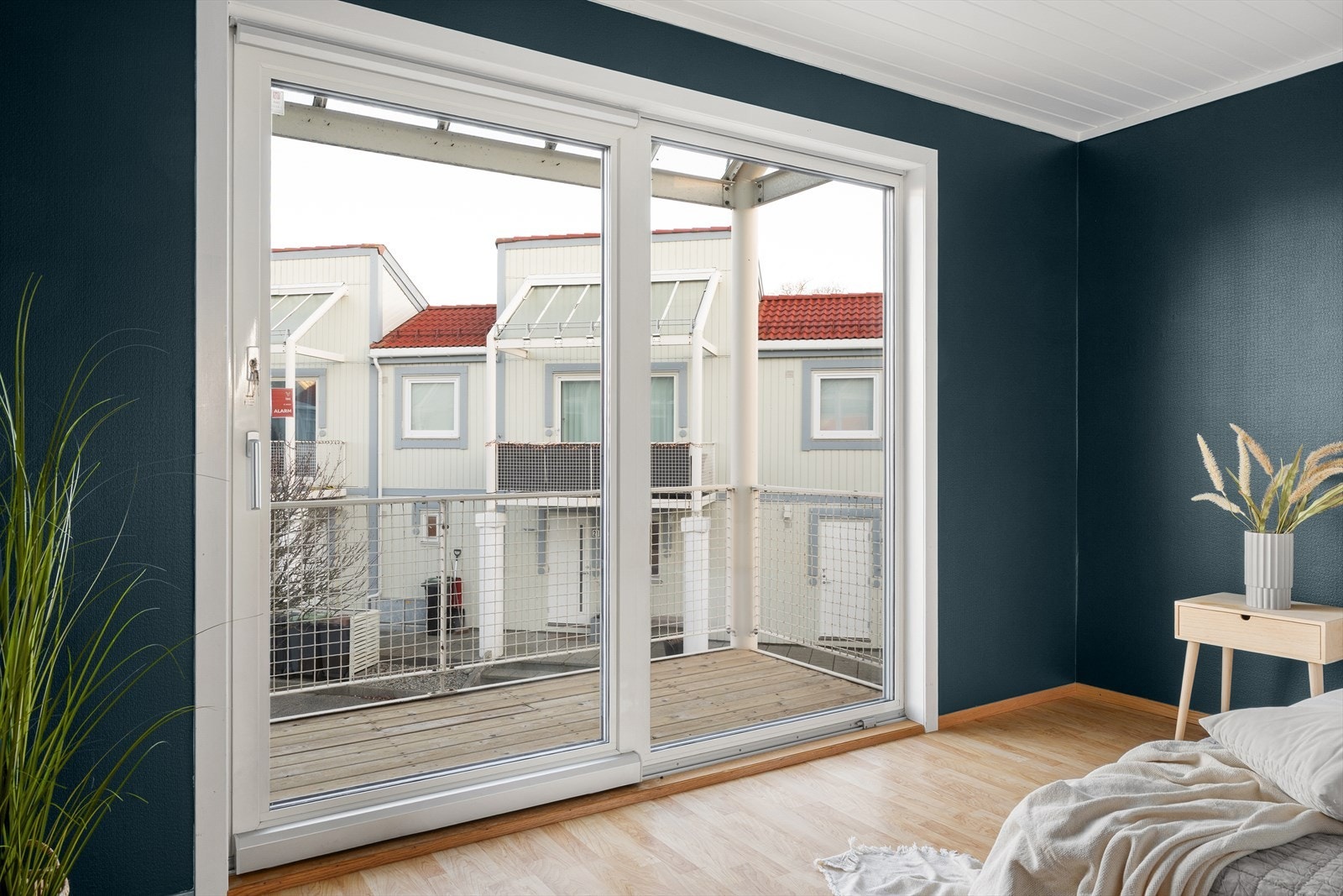 Soverom nr. 2 har utgang til herlig balkong. Galleribilde