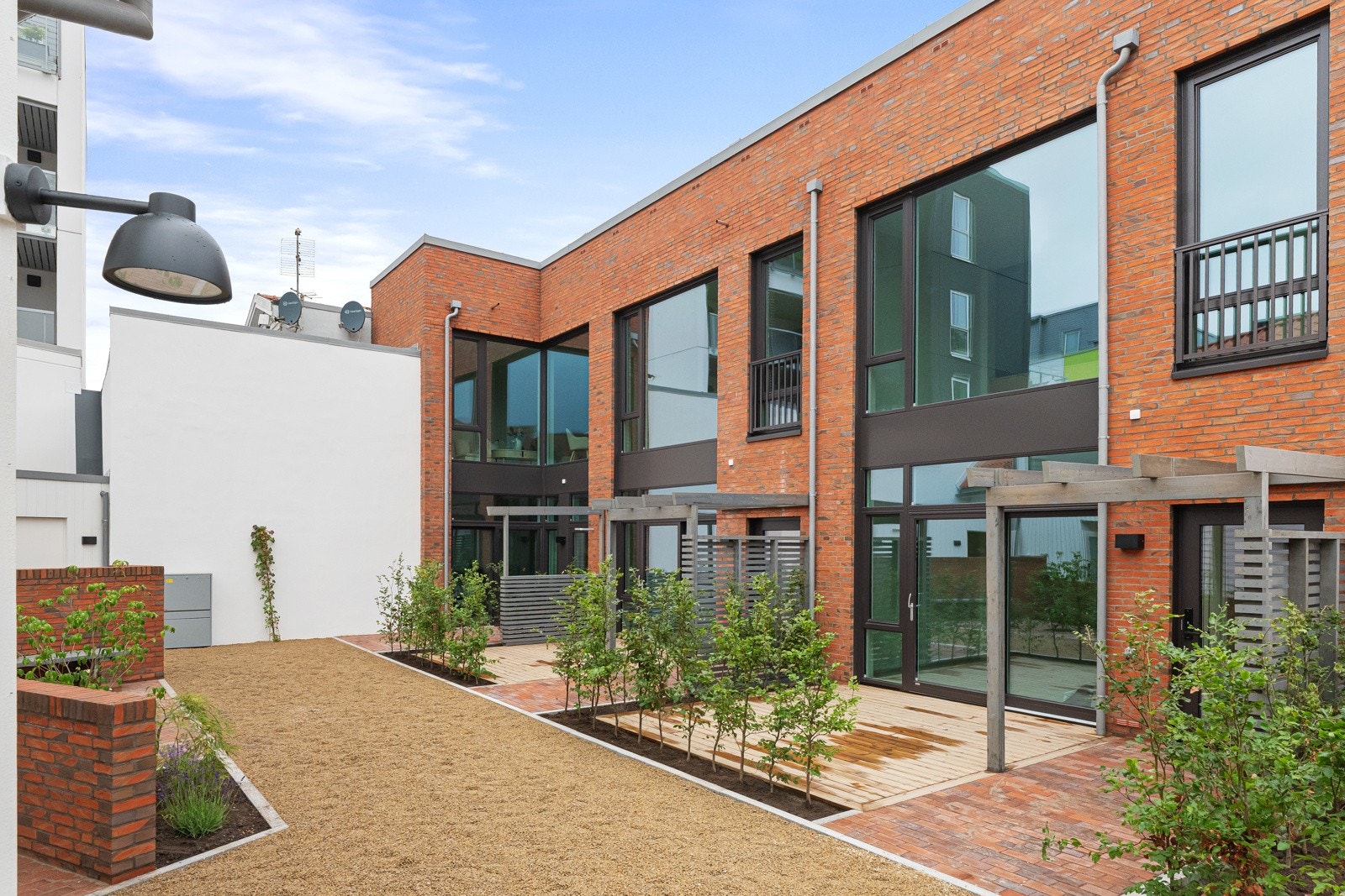 PROAKTIV - Eksklusivt, nyoppført townhouse (189 kvm BRA) med høy standard midt i sentrum - takterrasse - parkering - utleiemulighet Galleribilde