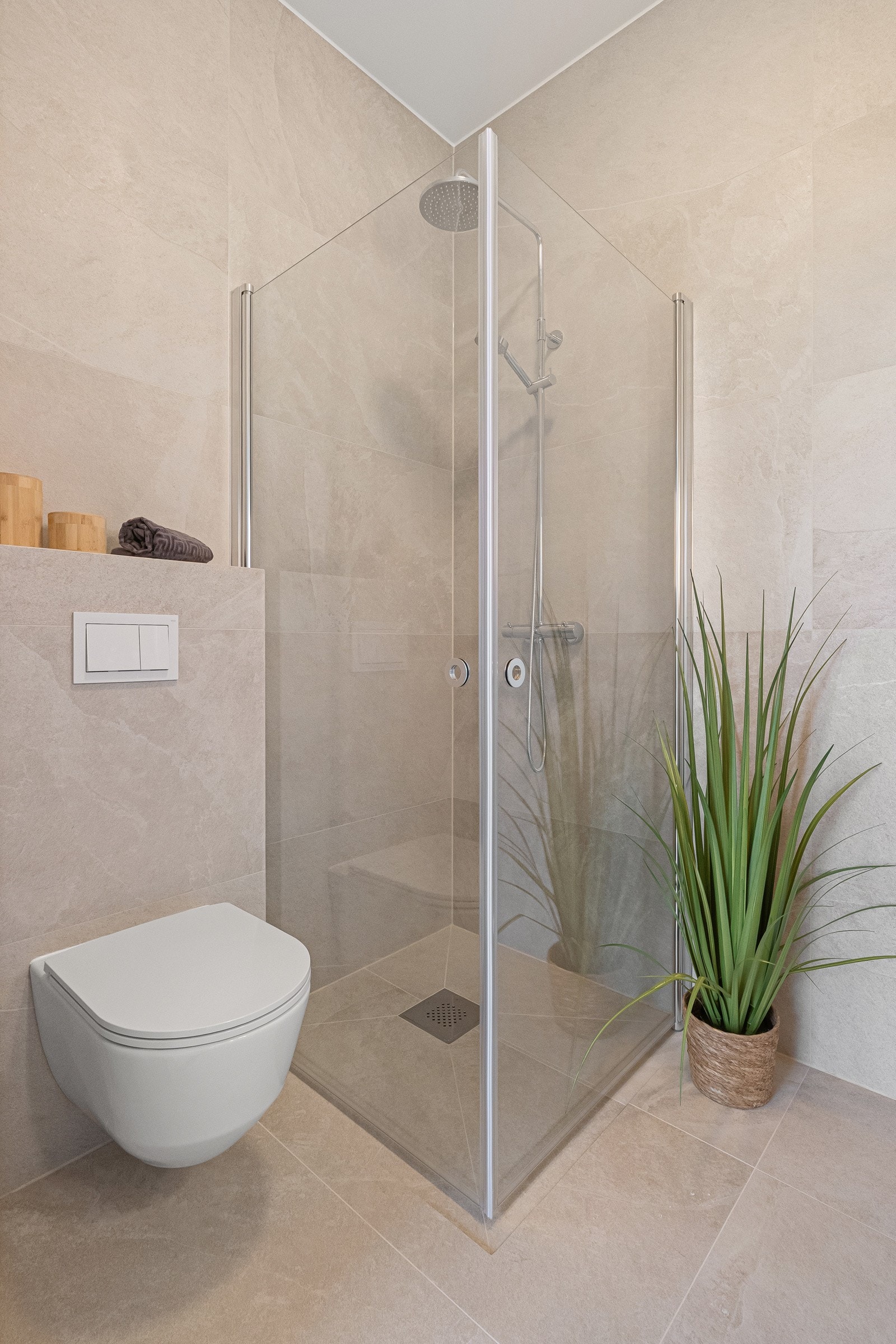 Bad i 1. etasje Galleribilde