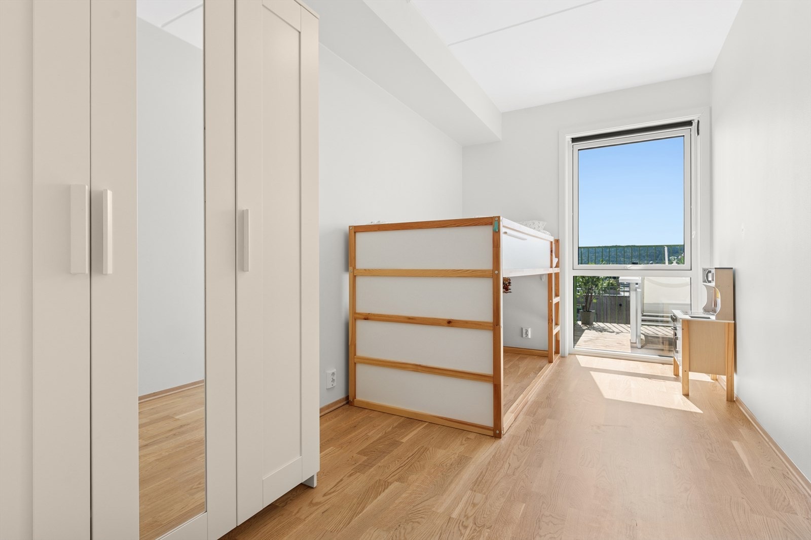 Soverom 2. Et ypperlig barnerom, kontor eller gjesterom. Galleribilde