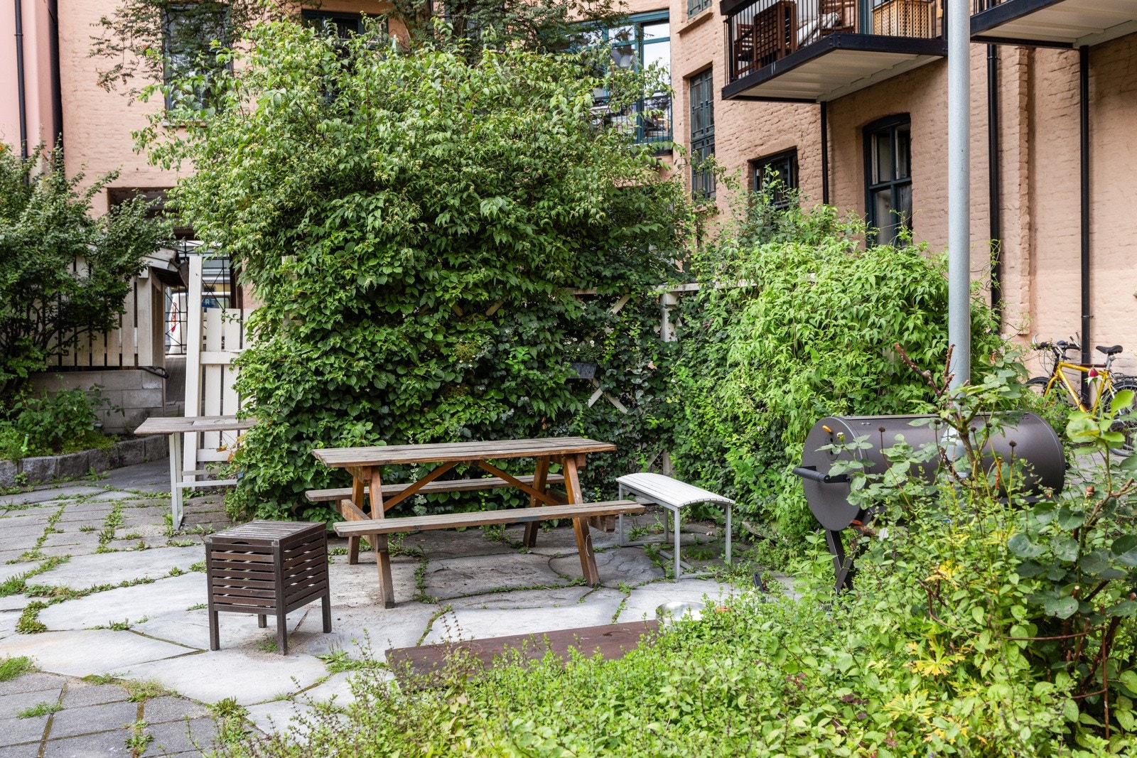 - Felles grill for beboerne_sommer - Galleribilde