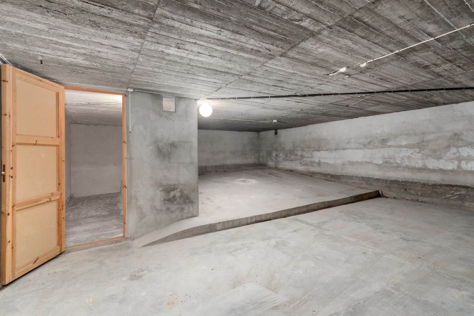 Kjellerrom Galleribilde