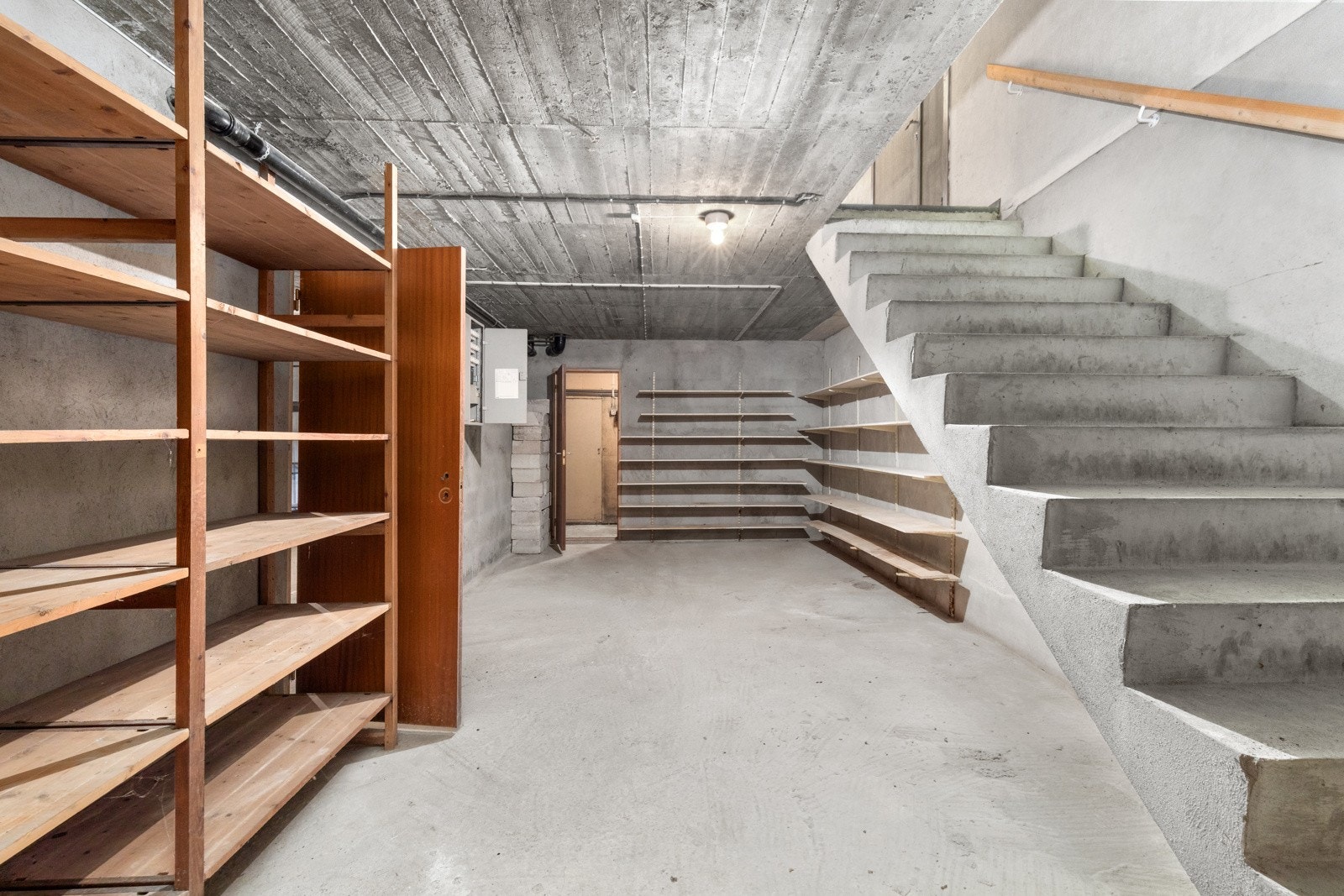 Kjellerrom Galleribilde