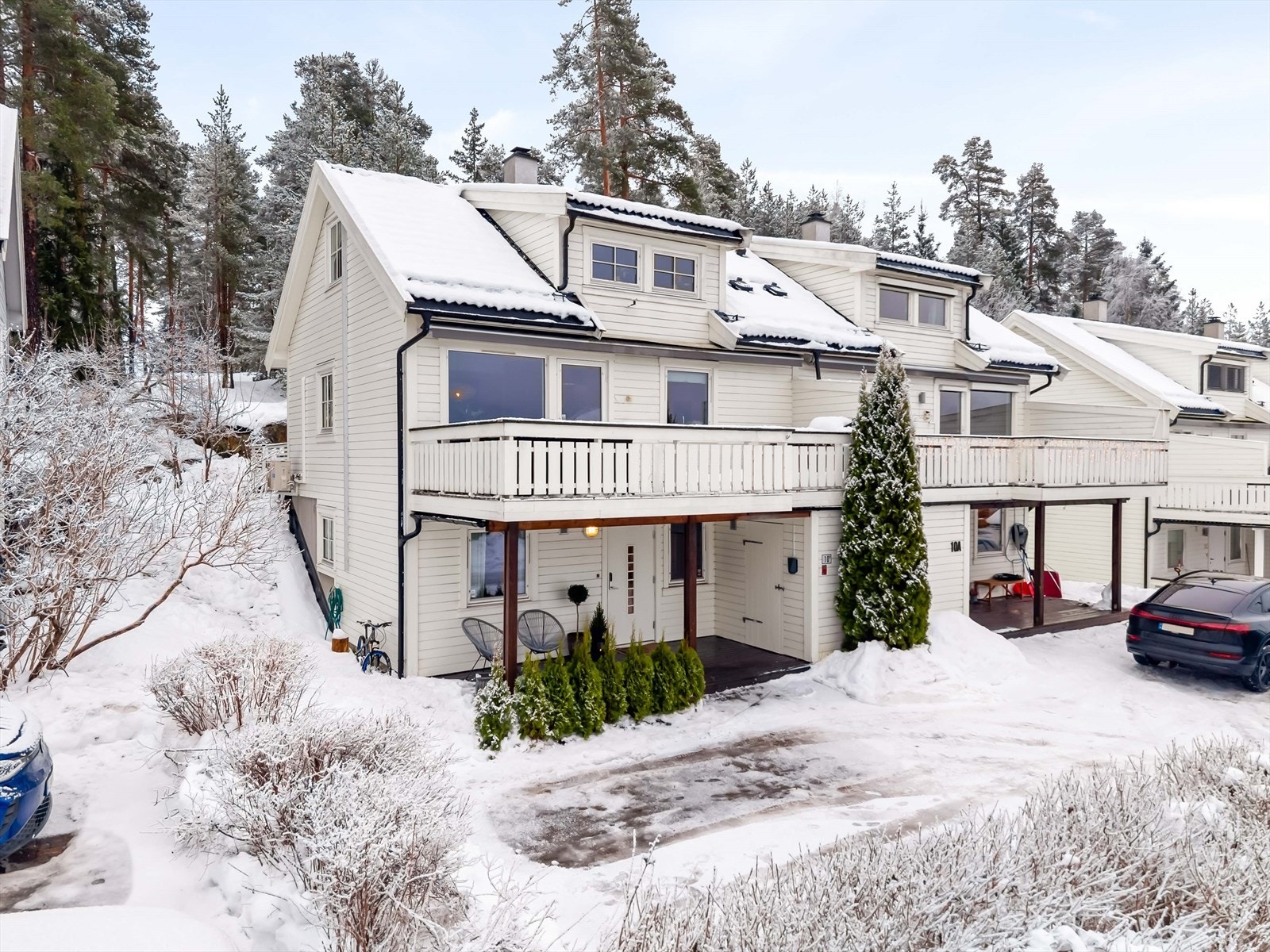 En innbydende og velholdt halvpart av tomannsbolig fra 2000 beliggende på Brånåsen Galleribilde