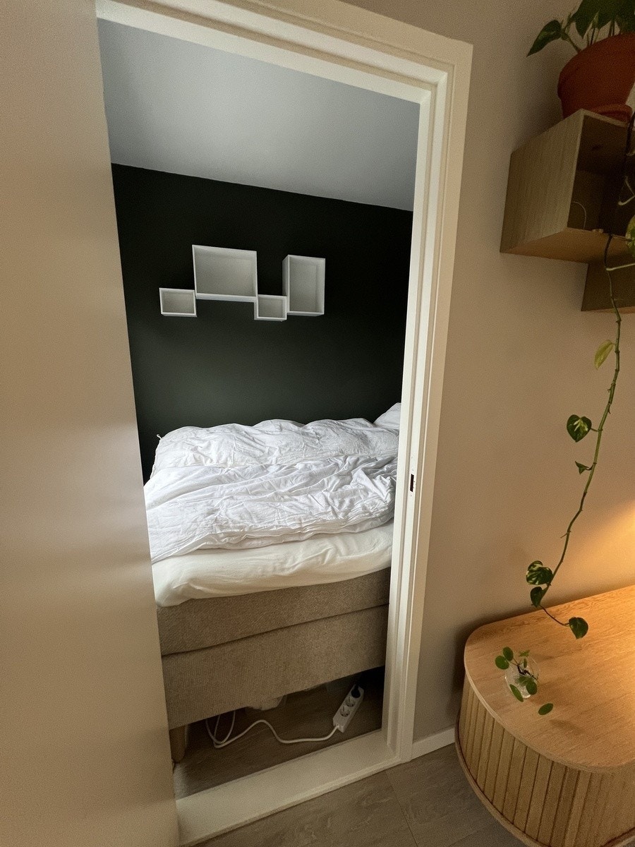 Soverom (her med 1.50m seng. Denne kan fjernes om ønskelig) Galleribilde