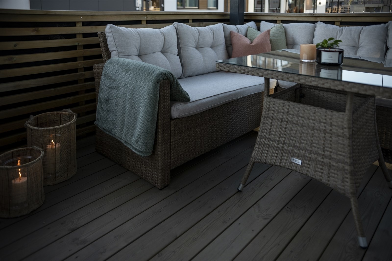 Vi fortsetter med noen flotte kveldsbilder fra terrassen. Galleribilde