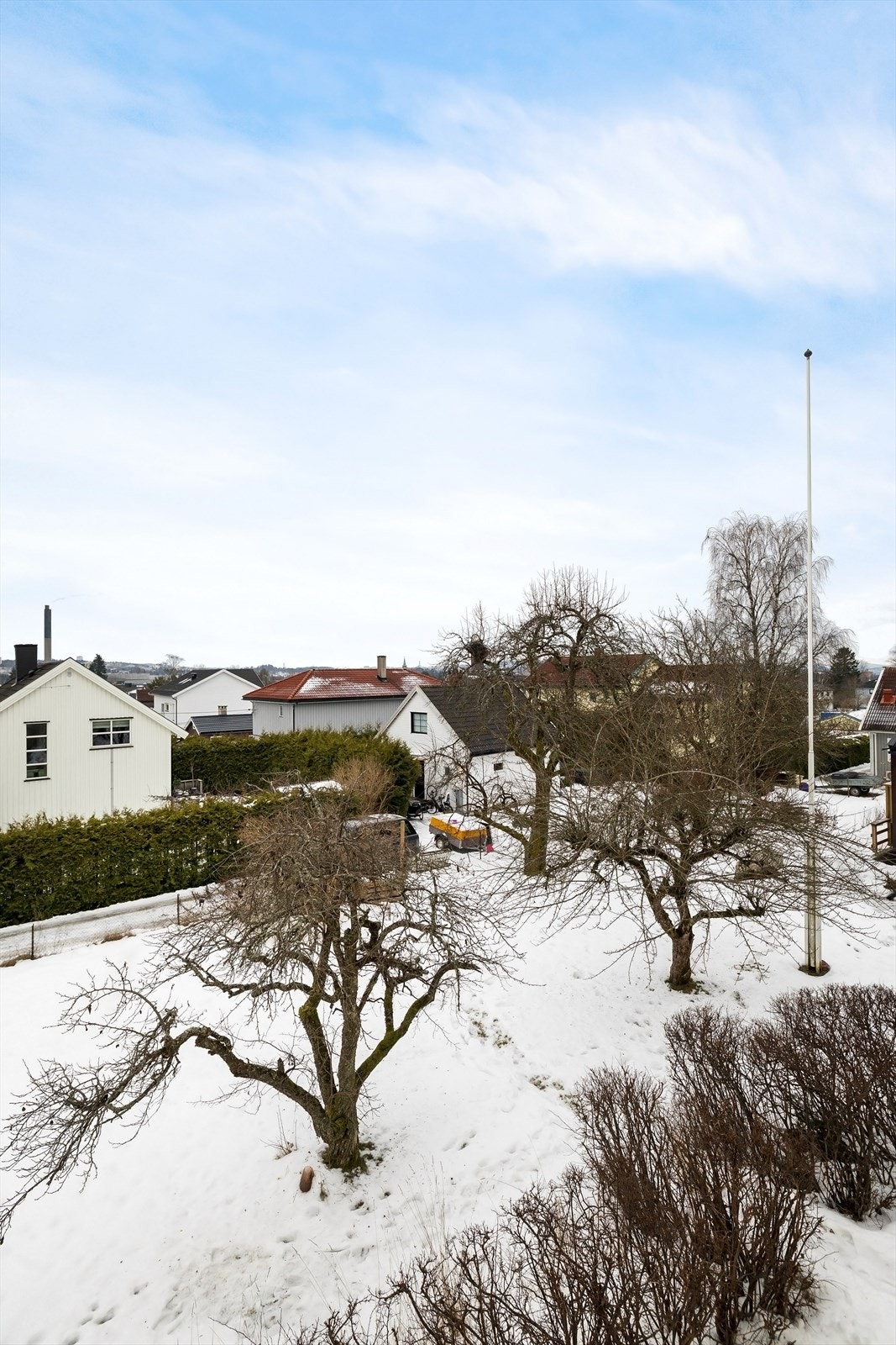 Altanen er slitt og har behov for oppgradering Galleribilde