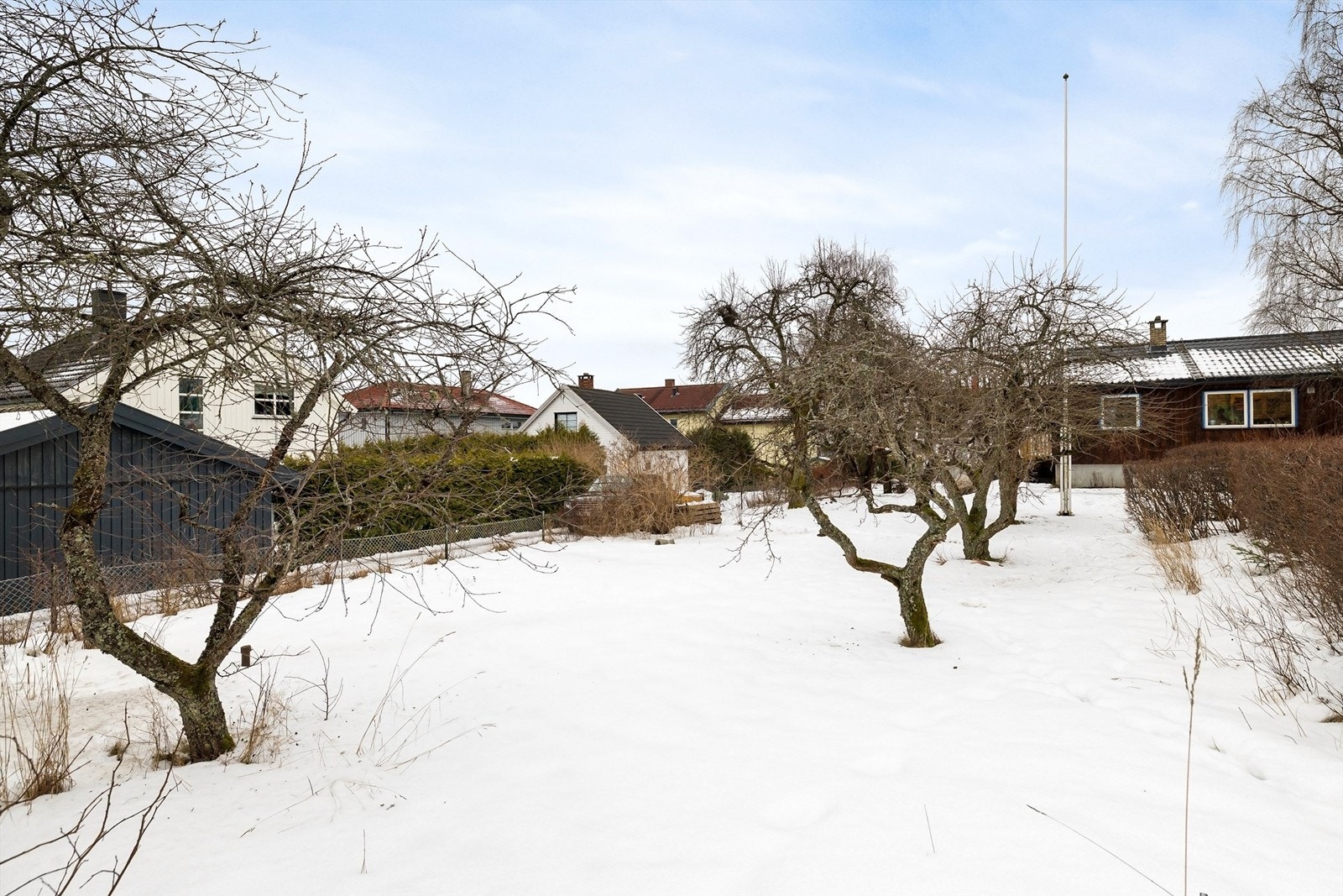 Her skinner solen fra soloppgang til rundt kl. 20.00 midtsommers, ifølge solkart Galleribilde