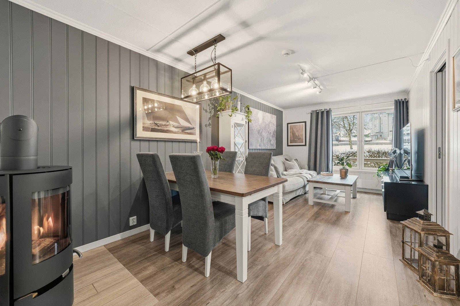 Dette er en lys og arealeffektiv 2-roms beliggende i et stille og rolig nabolag Galleribilde