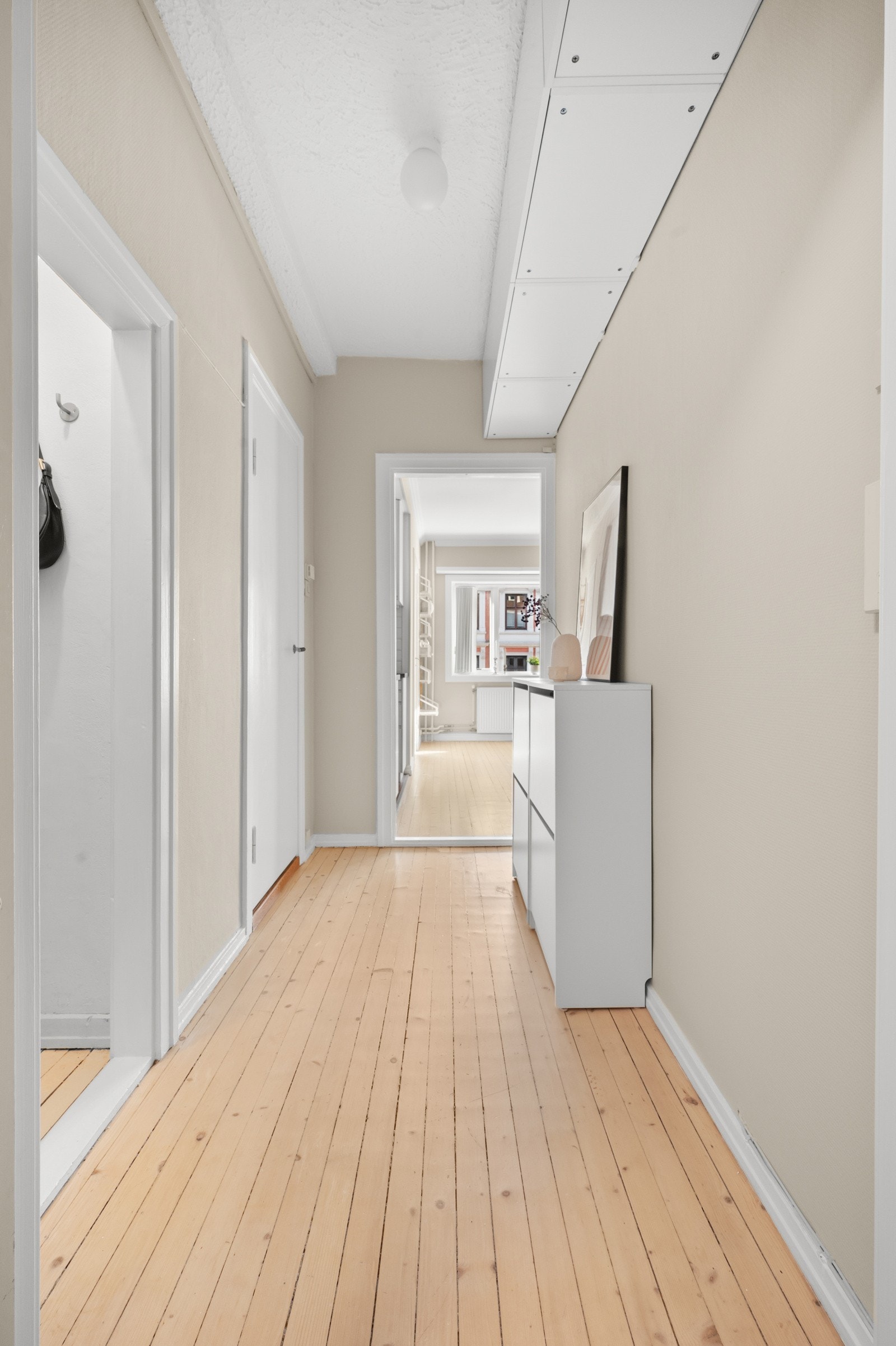 Entré. Galleribilde