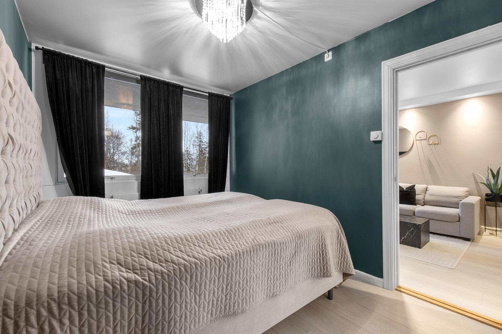 Nye vinduer er planlagt skiftet de nærmeste ukene. Galleribilde