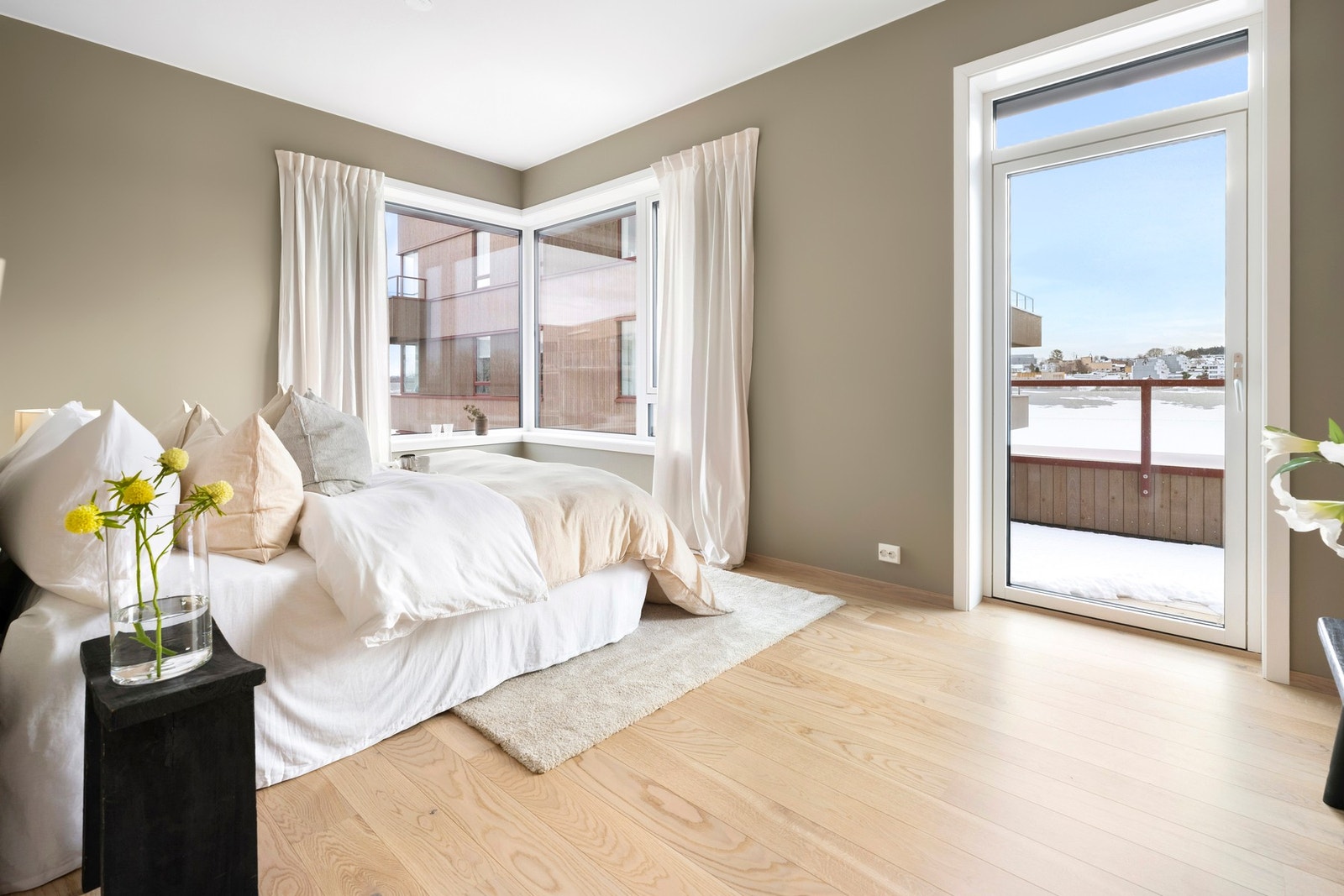 Her har man utgang til samme balkong som hovedsuiten. Galleribilde