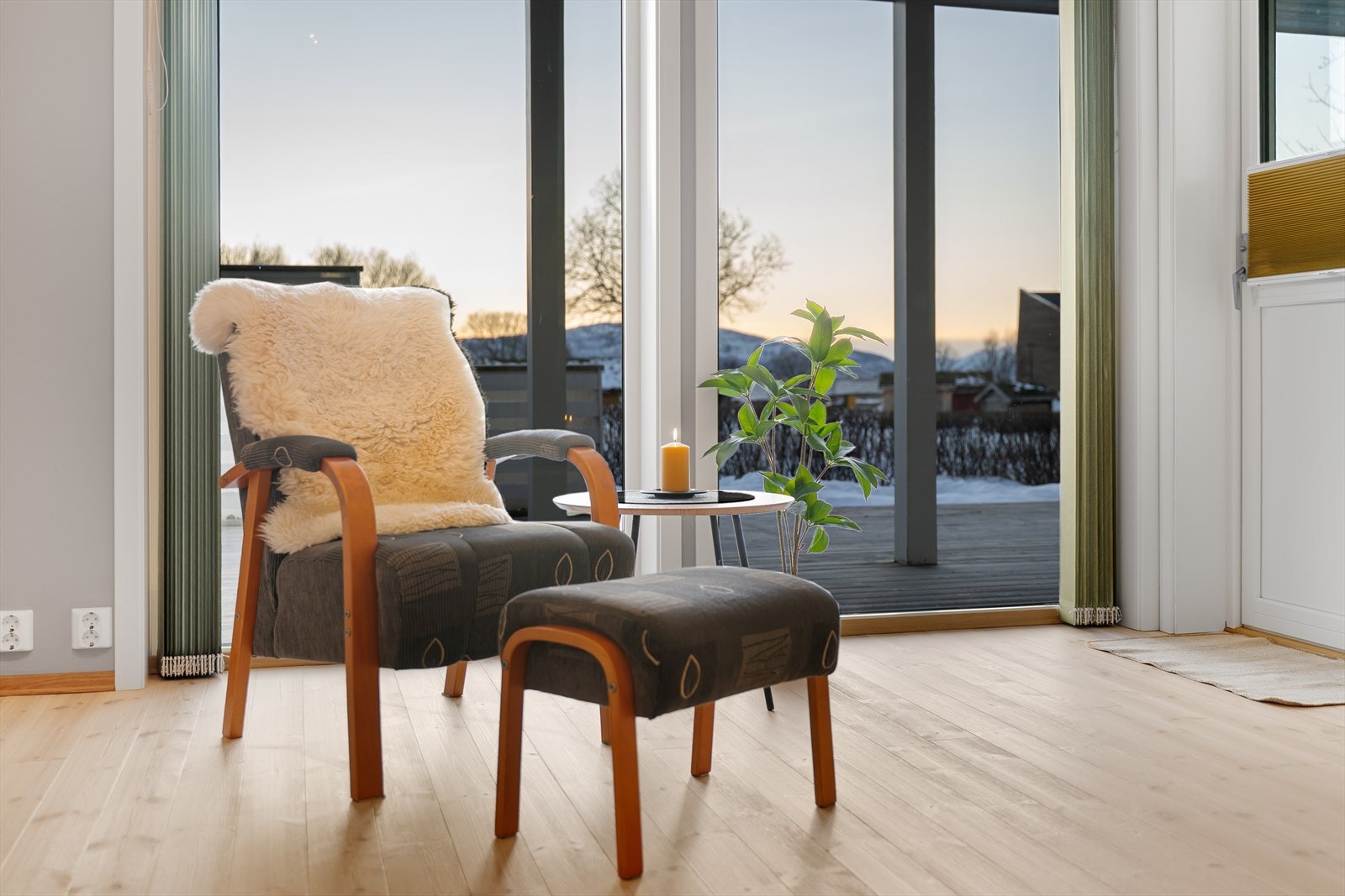 Utsikt 1 etg. Ikke feil! Galleribilde