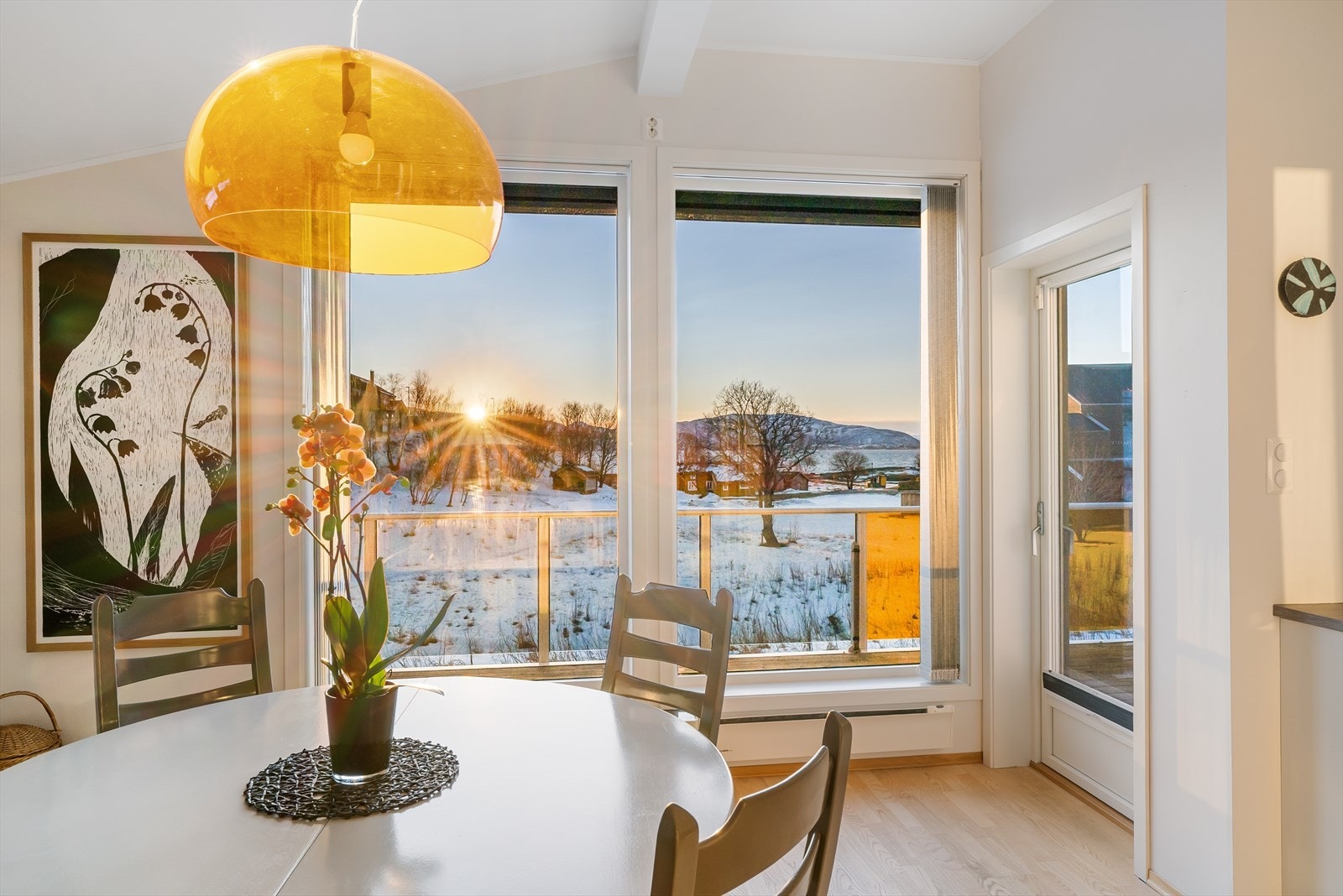 Stue i 2 etg, du må bare kom å se selv.. Galleribilde