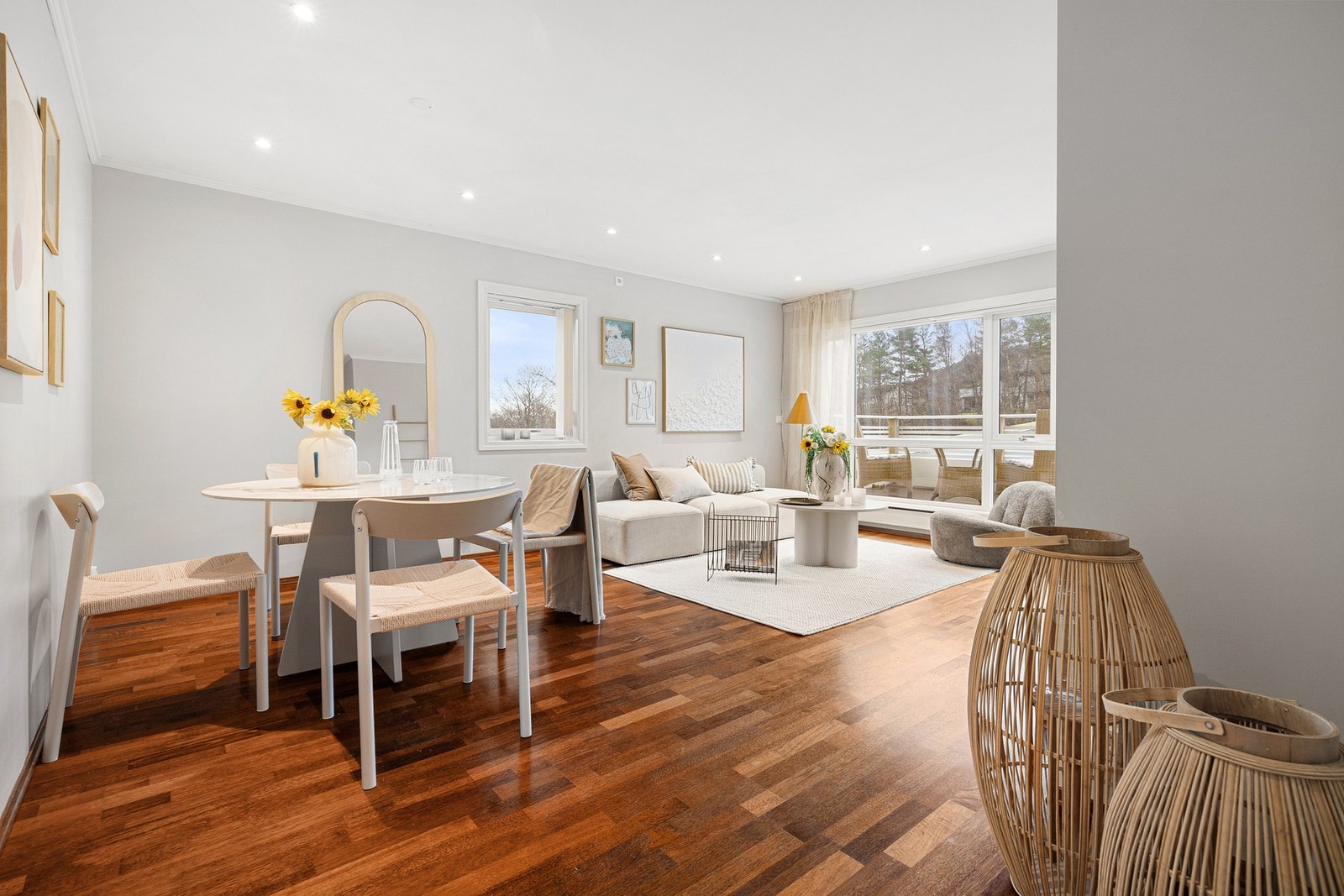 Leiligheten ligger i 3 etasje - Det er heis i bygget Galleribilde