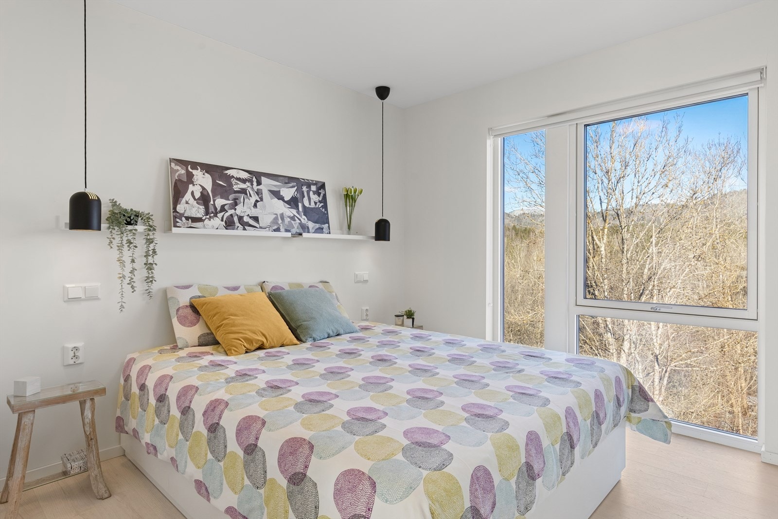 Hovedsoverommet har et romslig walk-in closet. Galleribilde