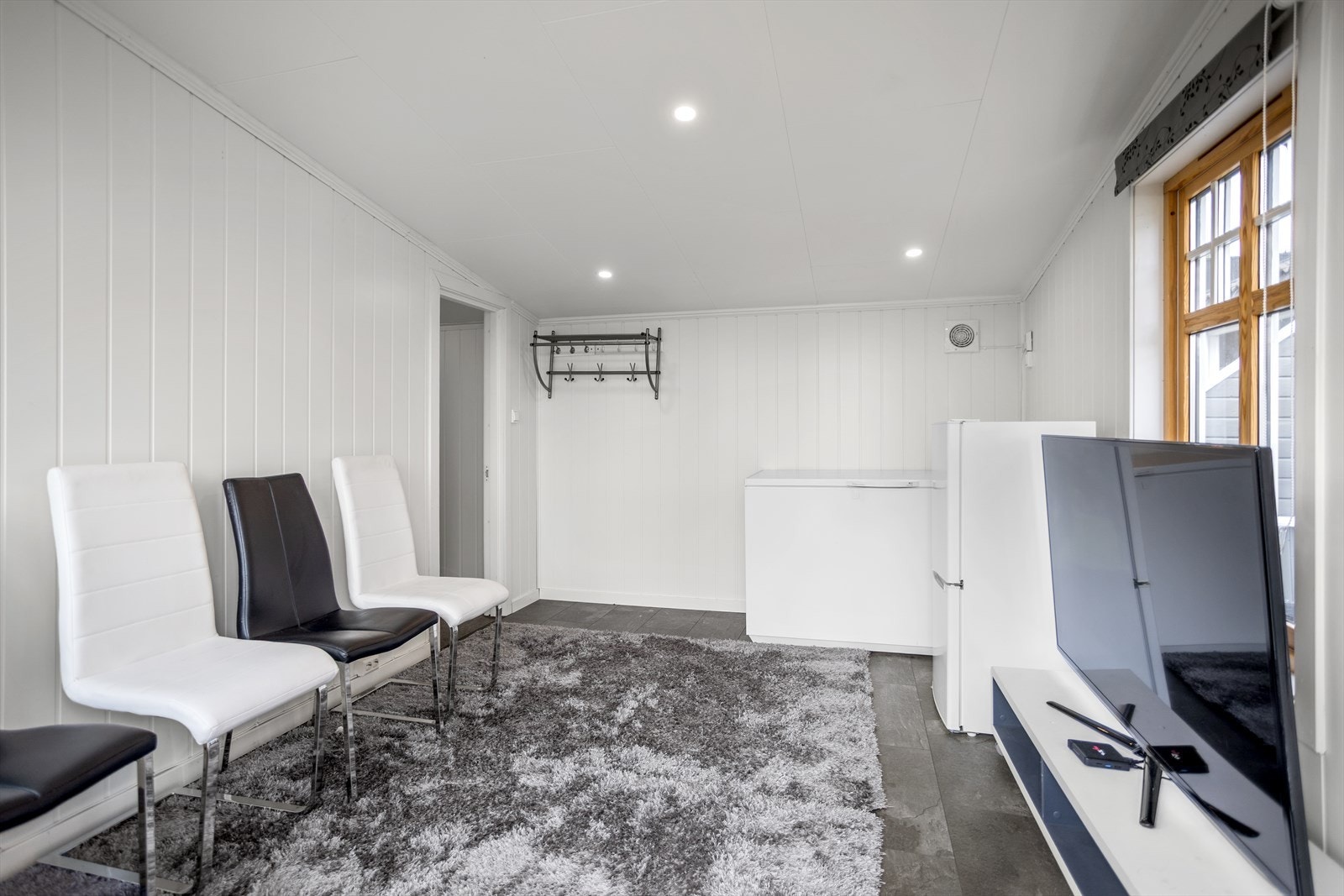 Innvendig i "hageboden" Galleribilde