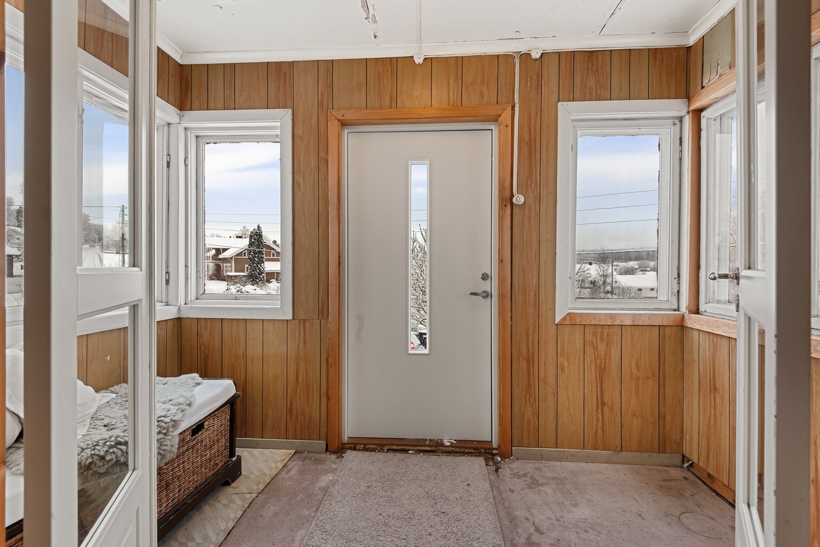 Entrè- Velkommen inn! Ny dør fra 2019 Galleribilde