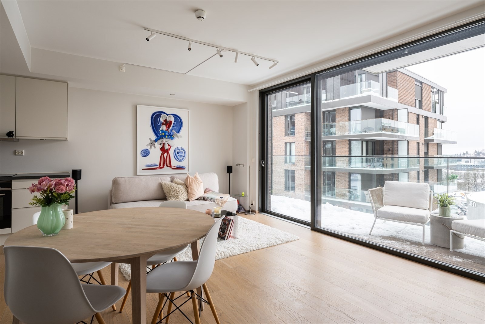 Truls Martin Nygaard v/ Nordvik Majorstuen har gleden av å presentere Carl Lundgrens vei 24B! Foto: Joakim Karlsen Galleribilde