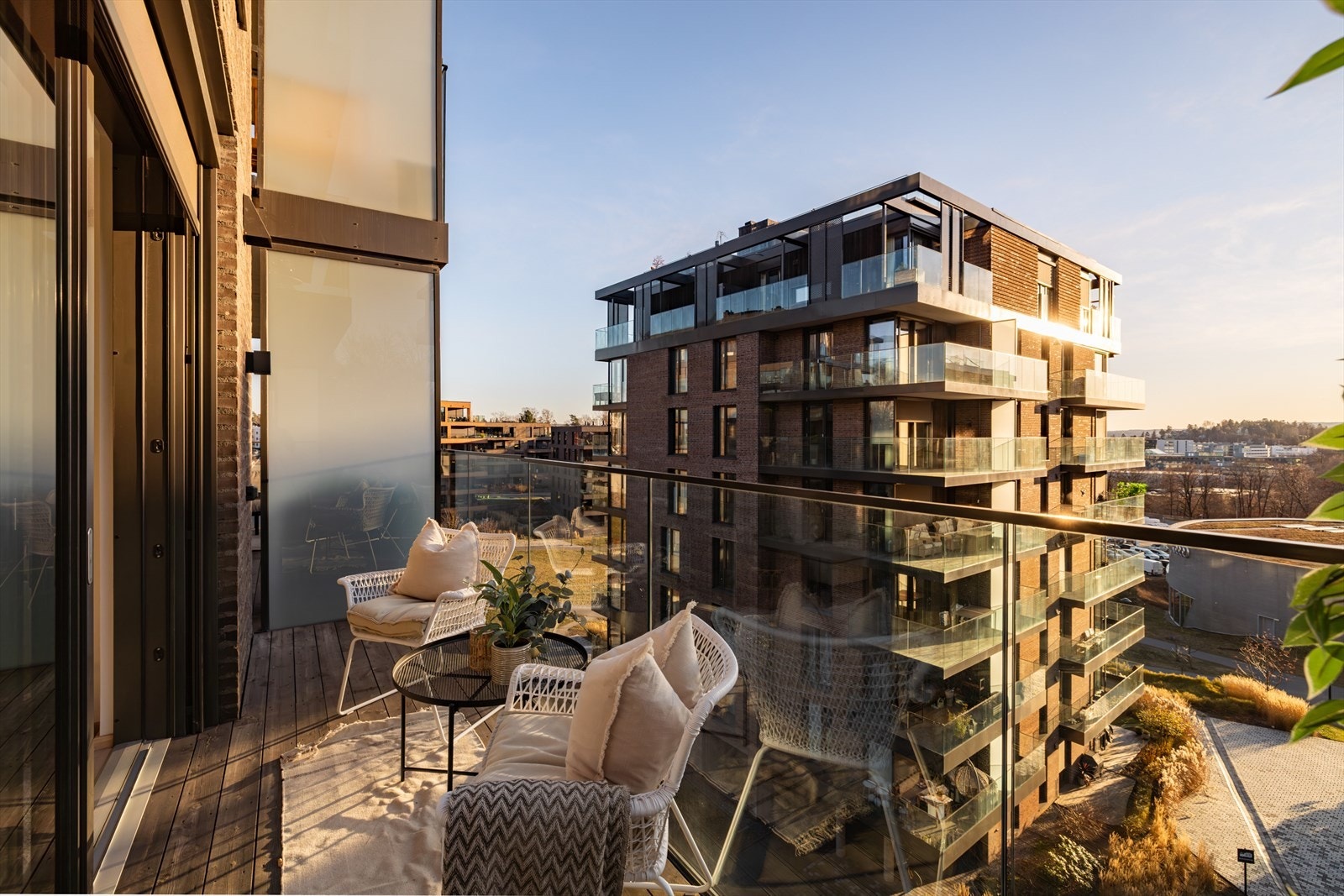 Her er det plass til å innrede med ønsket utemøblement -Bilde hentet fra tidligere boligannonse Galleribilde