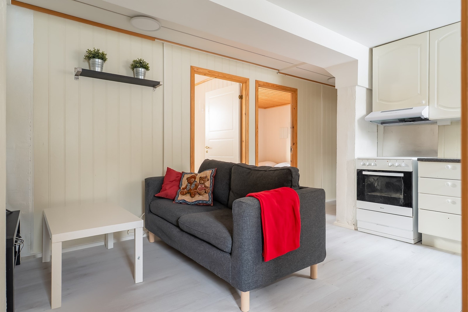 Hvitevarer på kjøkkenet kan medfølge handelen Galleribilde