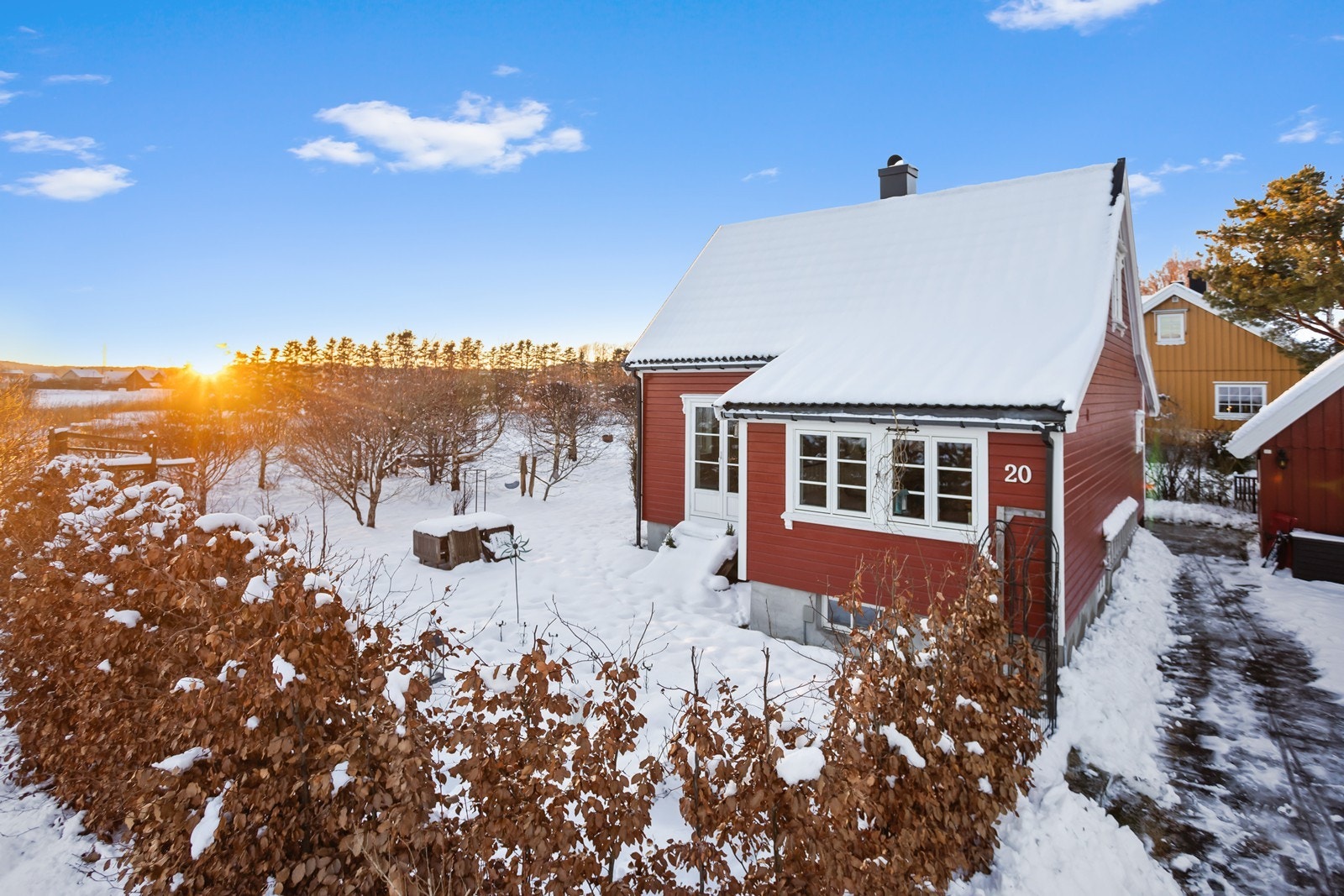 Velkommen til Skarphagaveien 20 - Solrik tomt, innerst i blindvei. Galleribilde