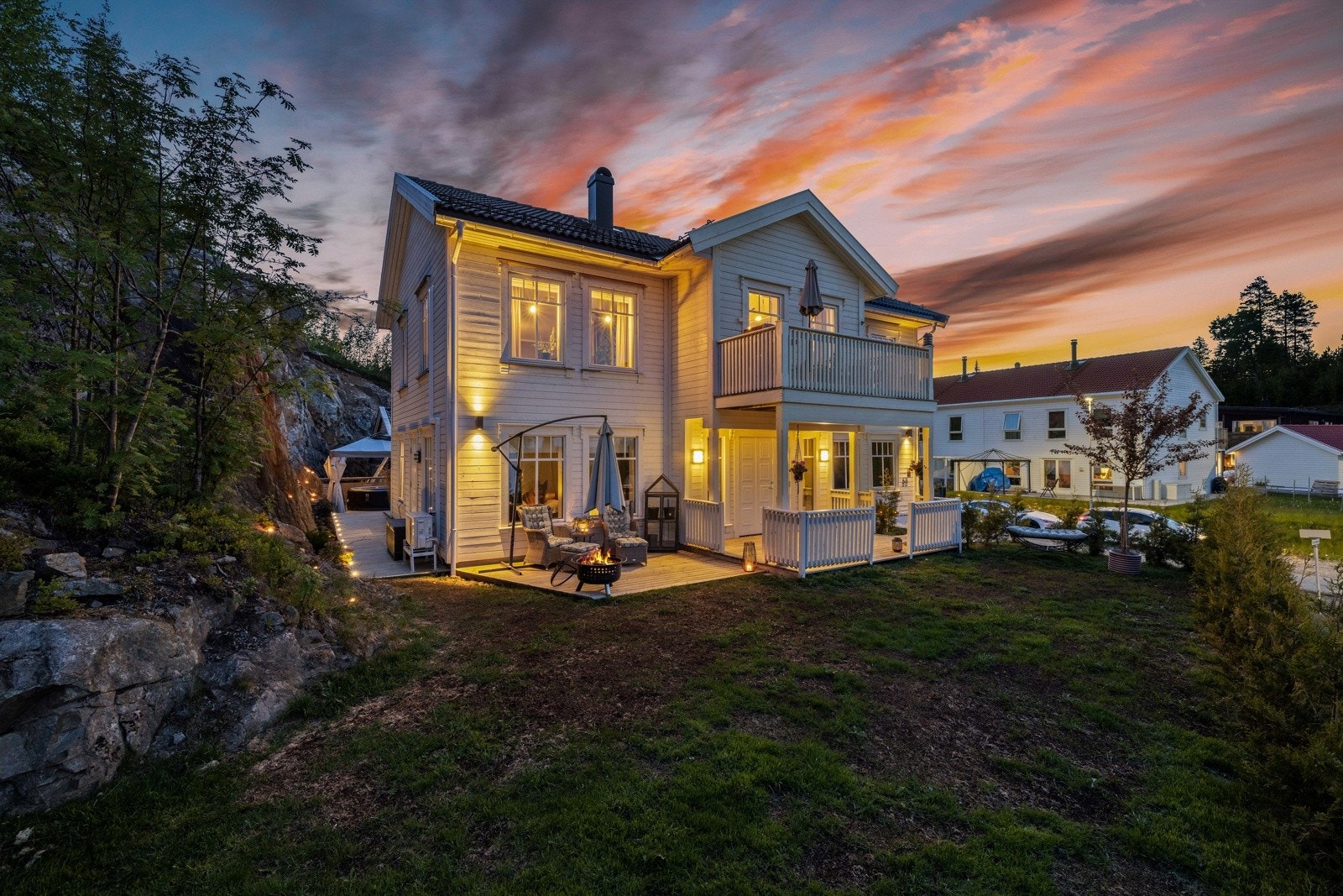 Velkommen til en flott eiendom i Ulleråsen 50, presentert av Kristian B. Hansen v/Proaktiv Lillestrøm. Galleribilde