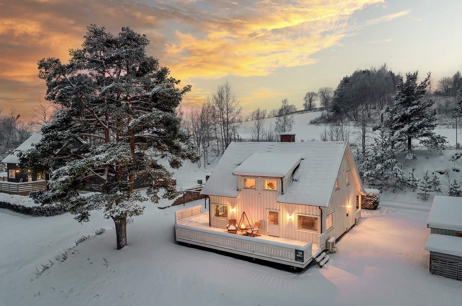 Velkommen til Hofsfossveien 103. Foto Zovenifra.no Galleribilde