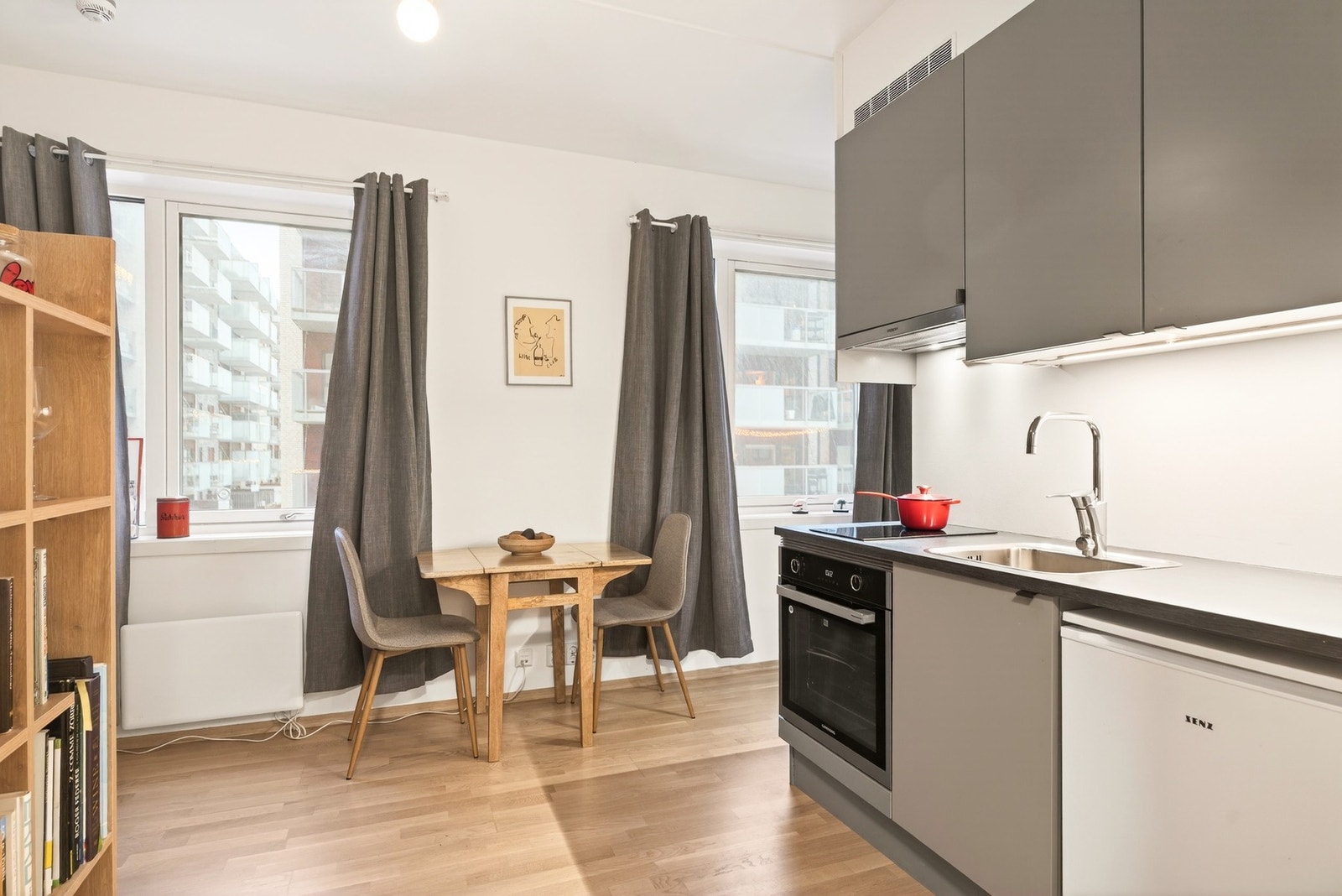 Romslig allrom med kjøkken fra HTH. Galleribilde