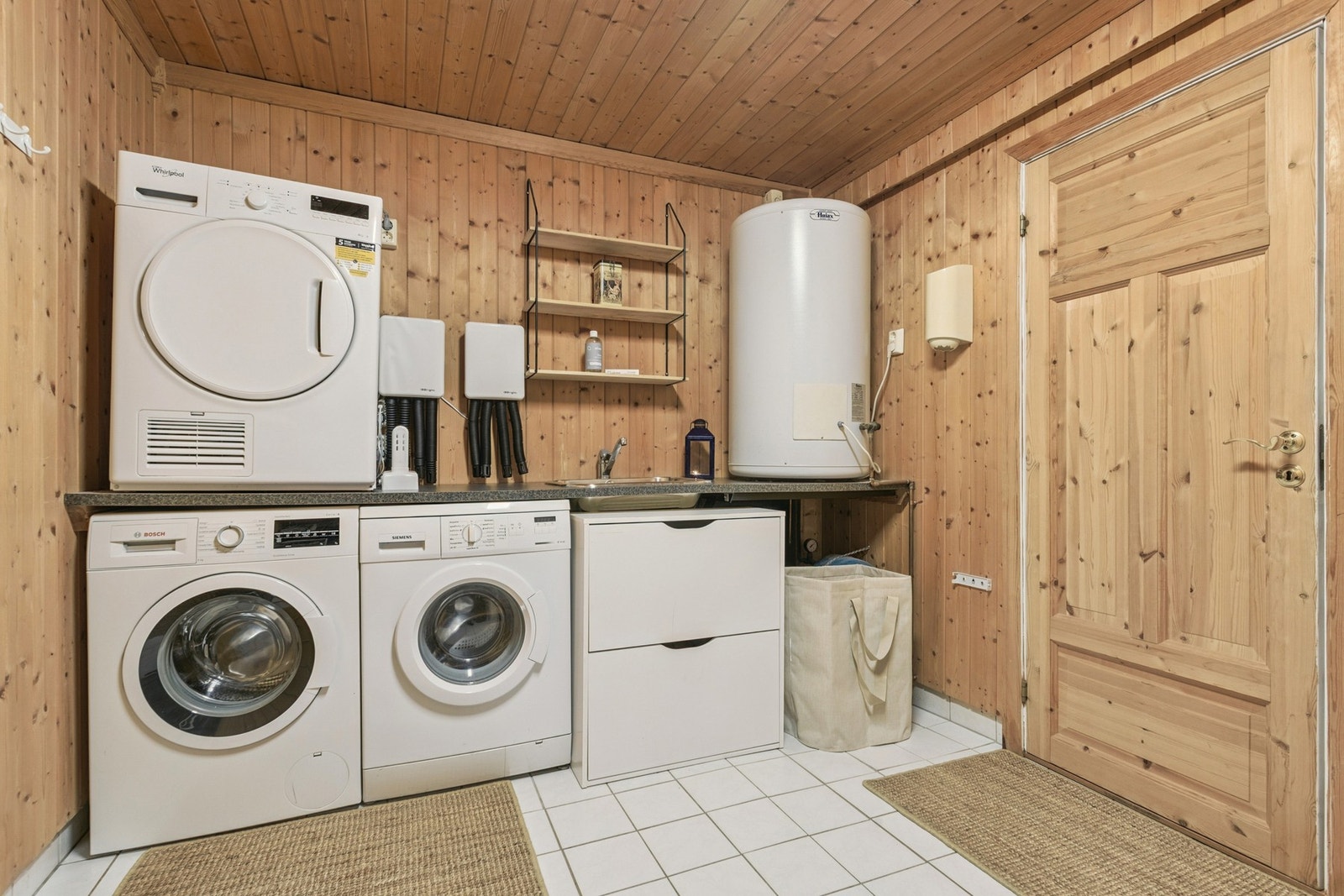 Vaskerom Galleribilde