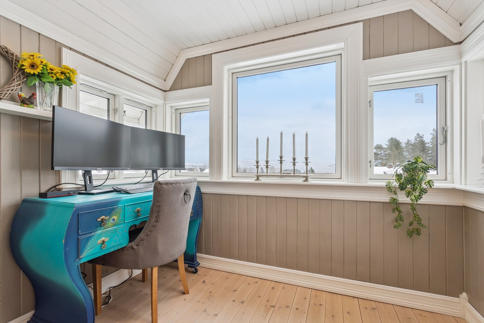 Ved behov kan en trekke seg tilbake hit, lese en god bok og nyte utsikten Galleribilde