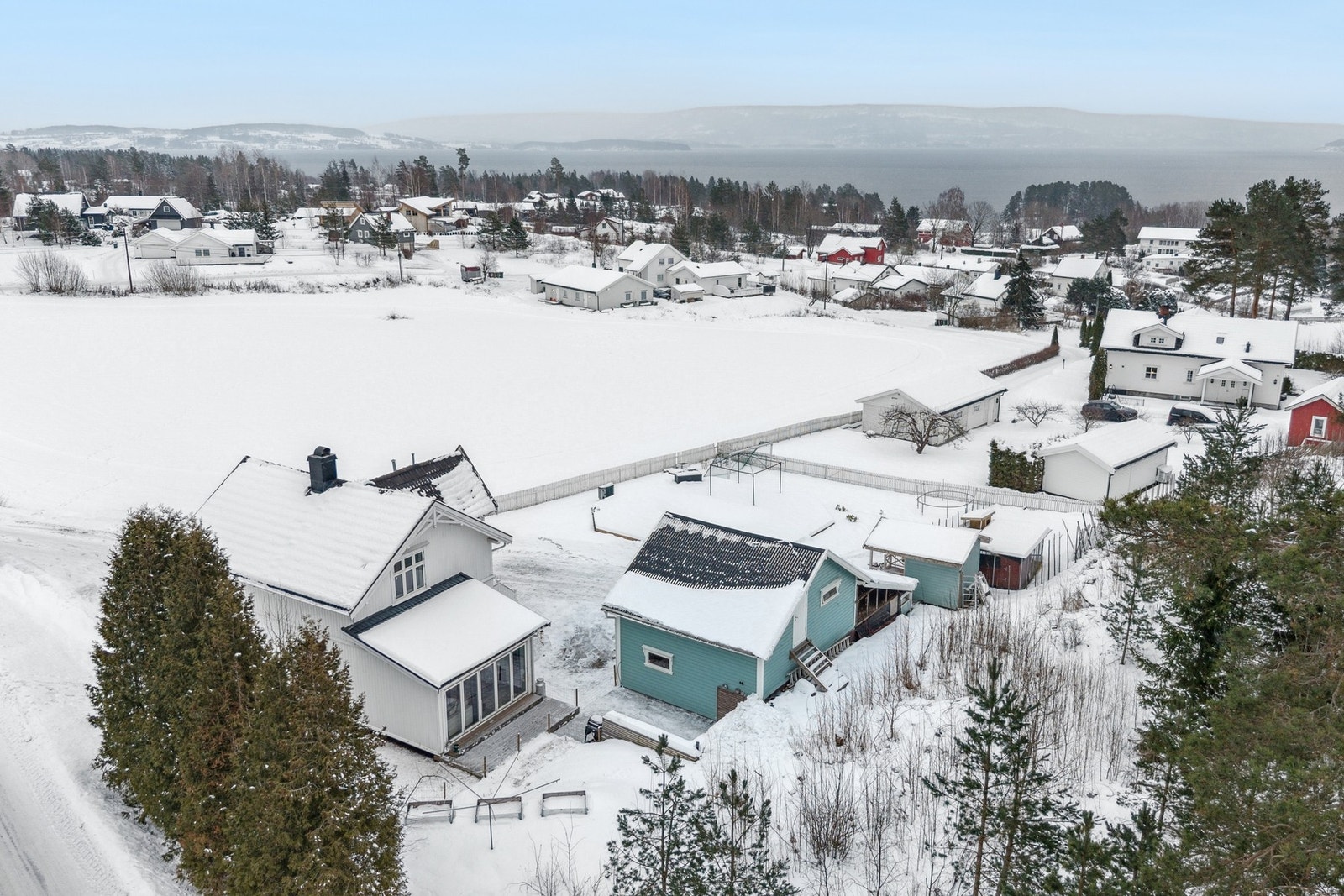 God utsikt og gangavstand til Tyrifjorden Galleribilde