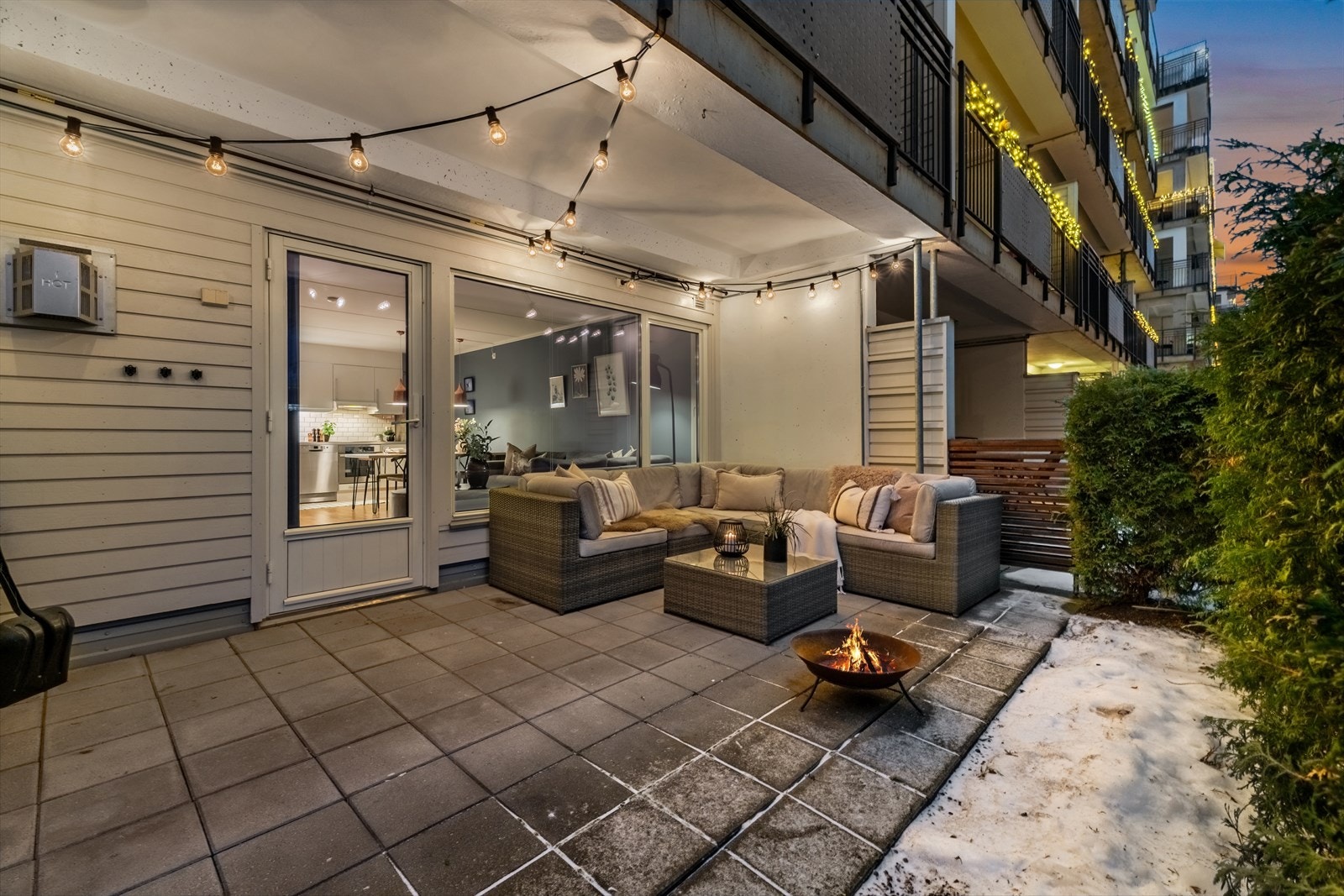 Det er også etablert skjermvegger mot naboer i trekonstruksjoner. Galleribilde