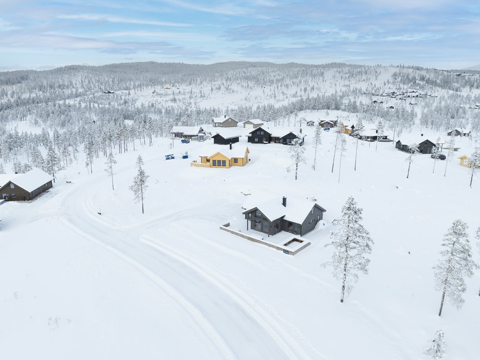 Tomten er omgitt av naturområder Galleribilde