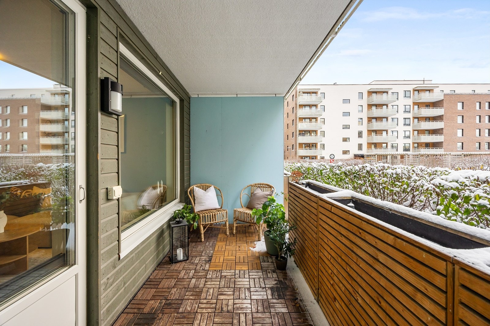 Terrassen er en fin forlengelse av stuen på varme dager. Galleribilde