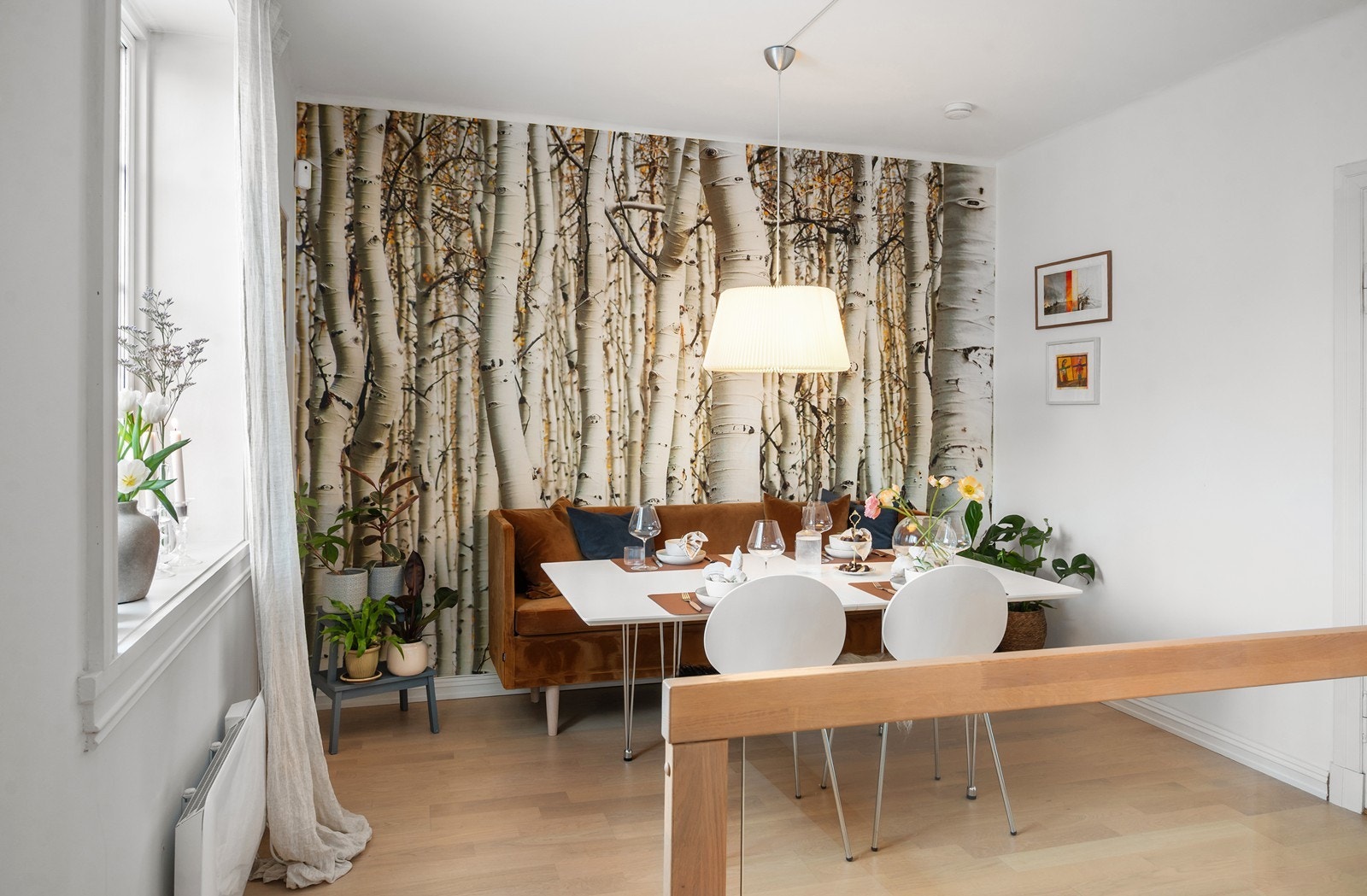 God plass til spisestue på kjøkkenet Galleribilde