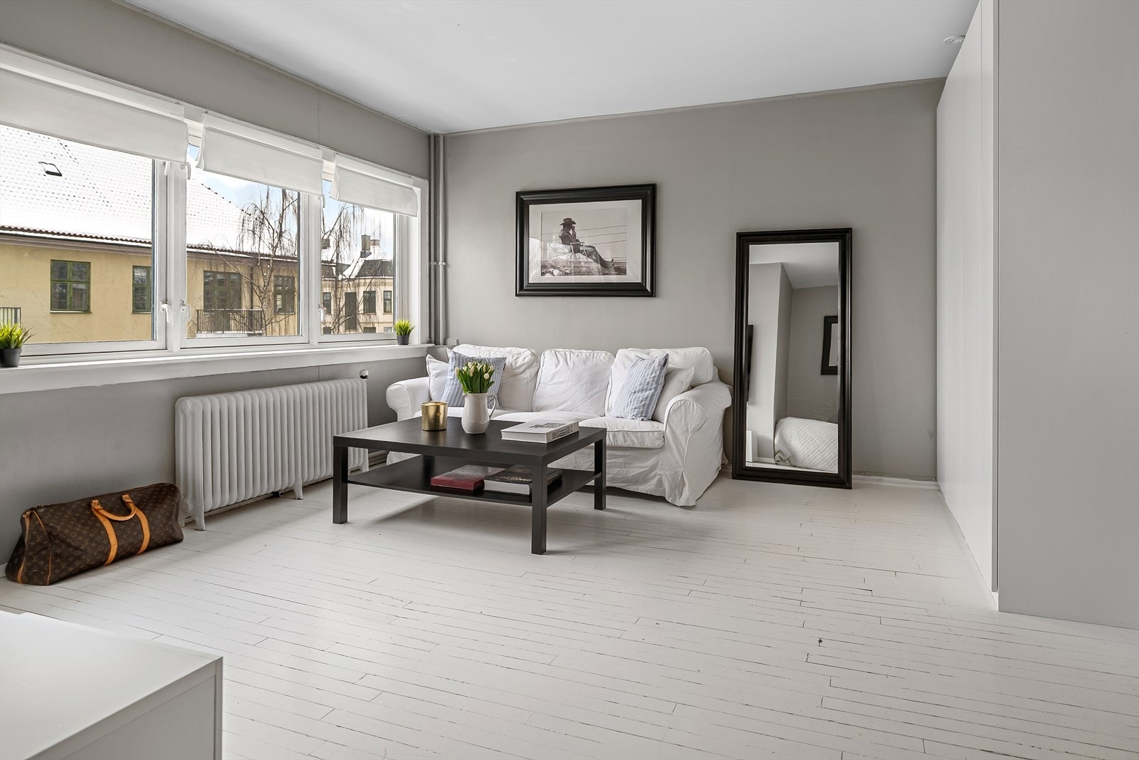 Planløsningen er romslig og byr på flere møbleringsmuligheter Galleribilde