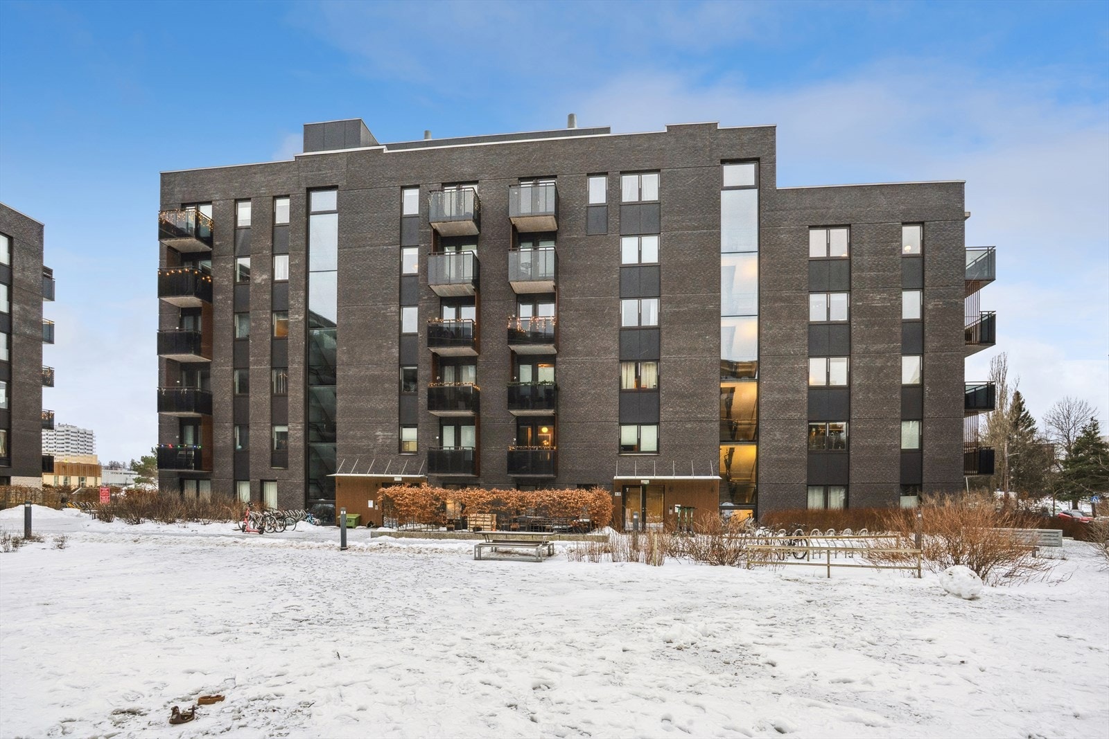 Fasadebilde. Galleribilde