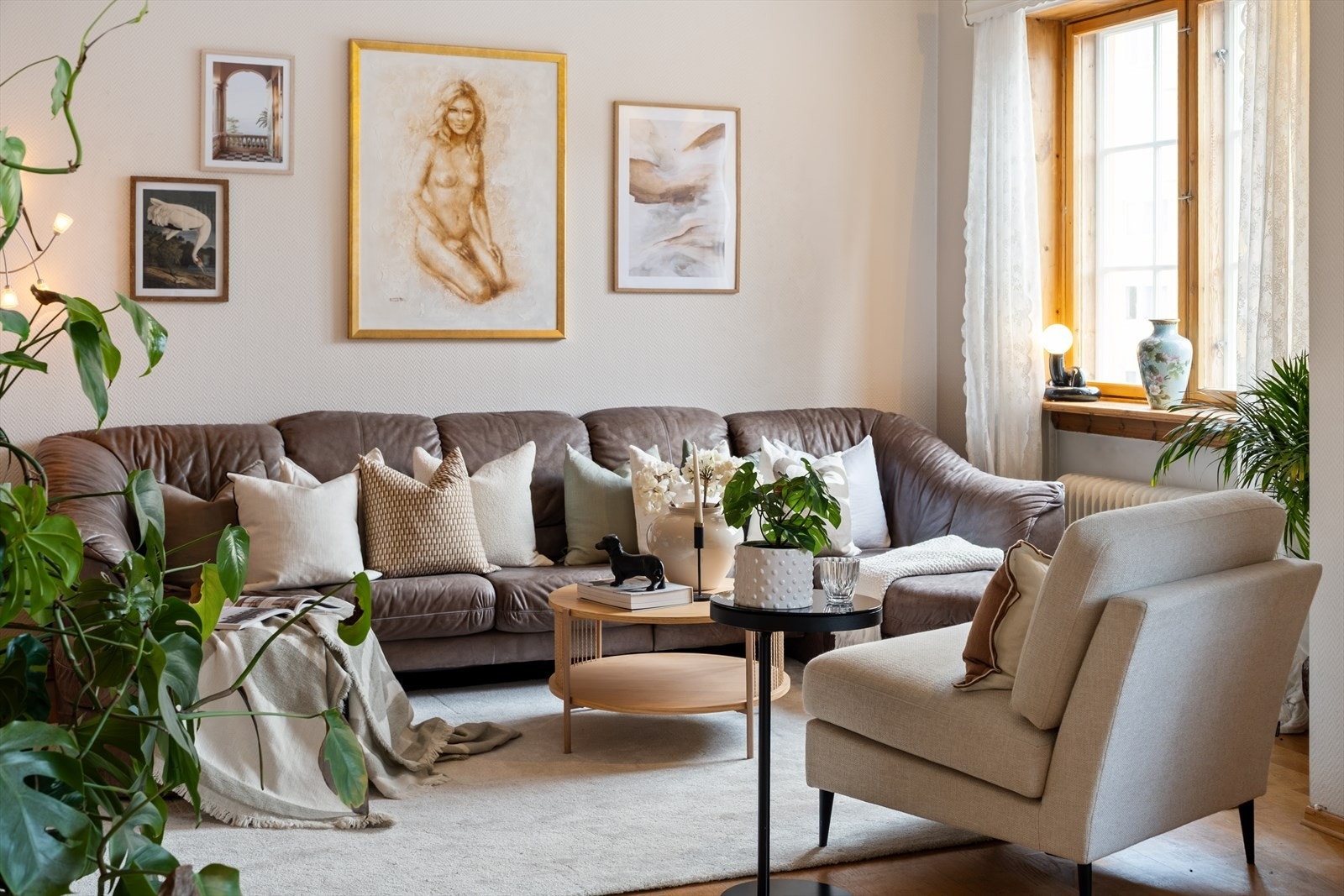 Oppvarming via radiatorer er inkludert i felleskostnadene (a-konto) Galleribilde