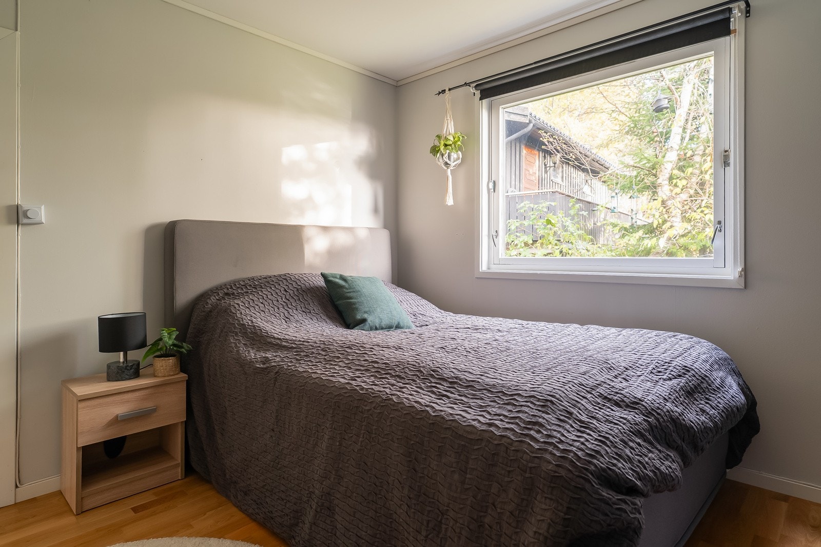 Soverom i kjelleren på 10 kvm. Galleribilde