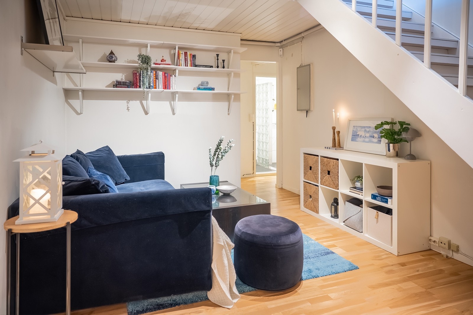 Kjellerstue på 18 kvm., en ypperlig plass å trekke seg tilbake. Galleribilde