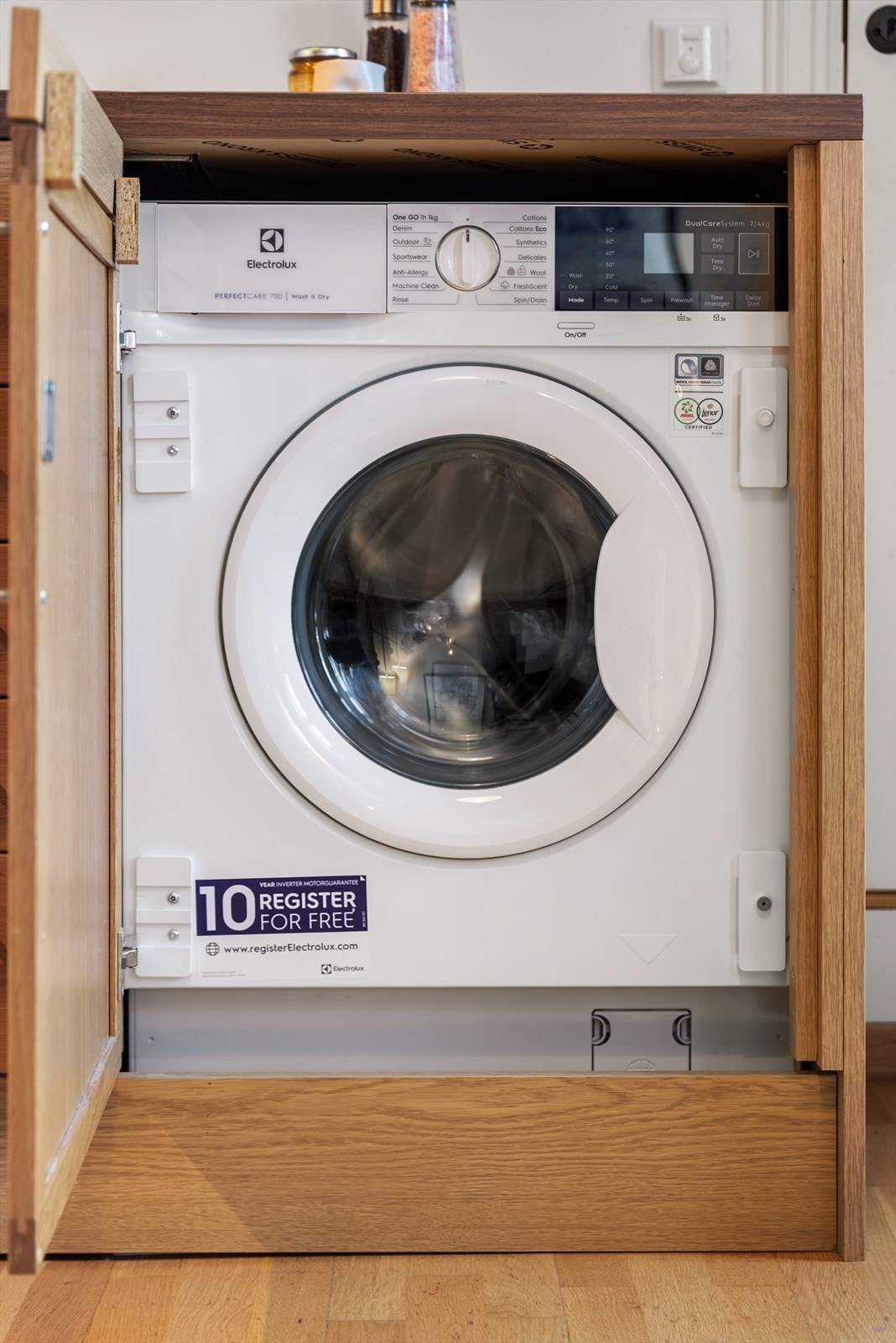 Det er opplegg for vaskemaskin på kjøkkenet Galleribilde