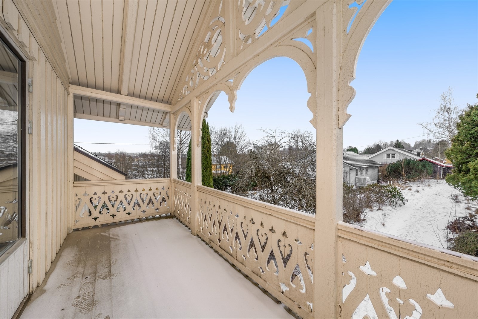 Overbygget balkong i 2.etasje Galleribilde