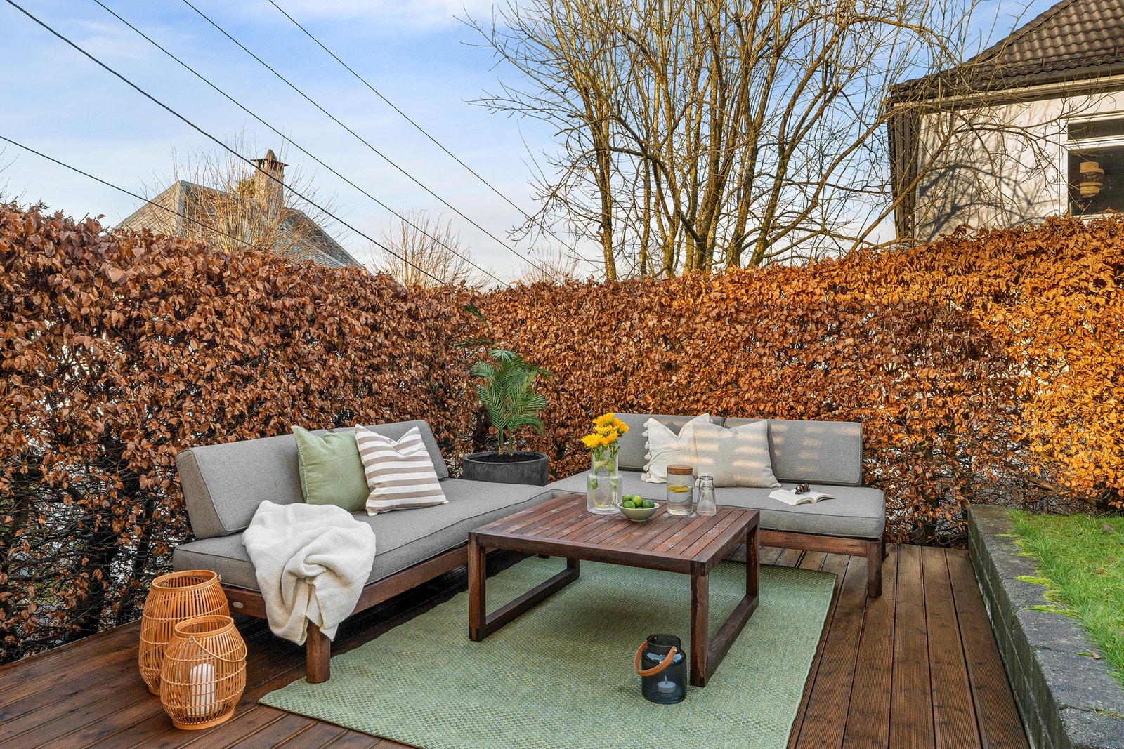 Er du glad i besøk? Uteområdet er perfekt for selskap og grilling. Galleribilde