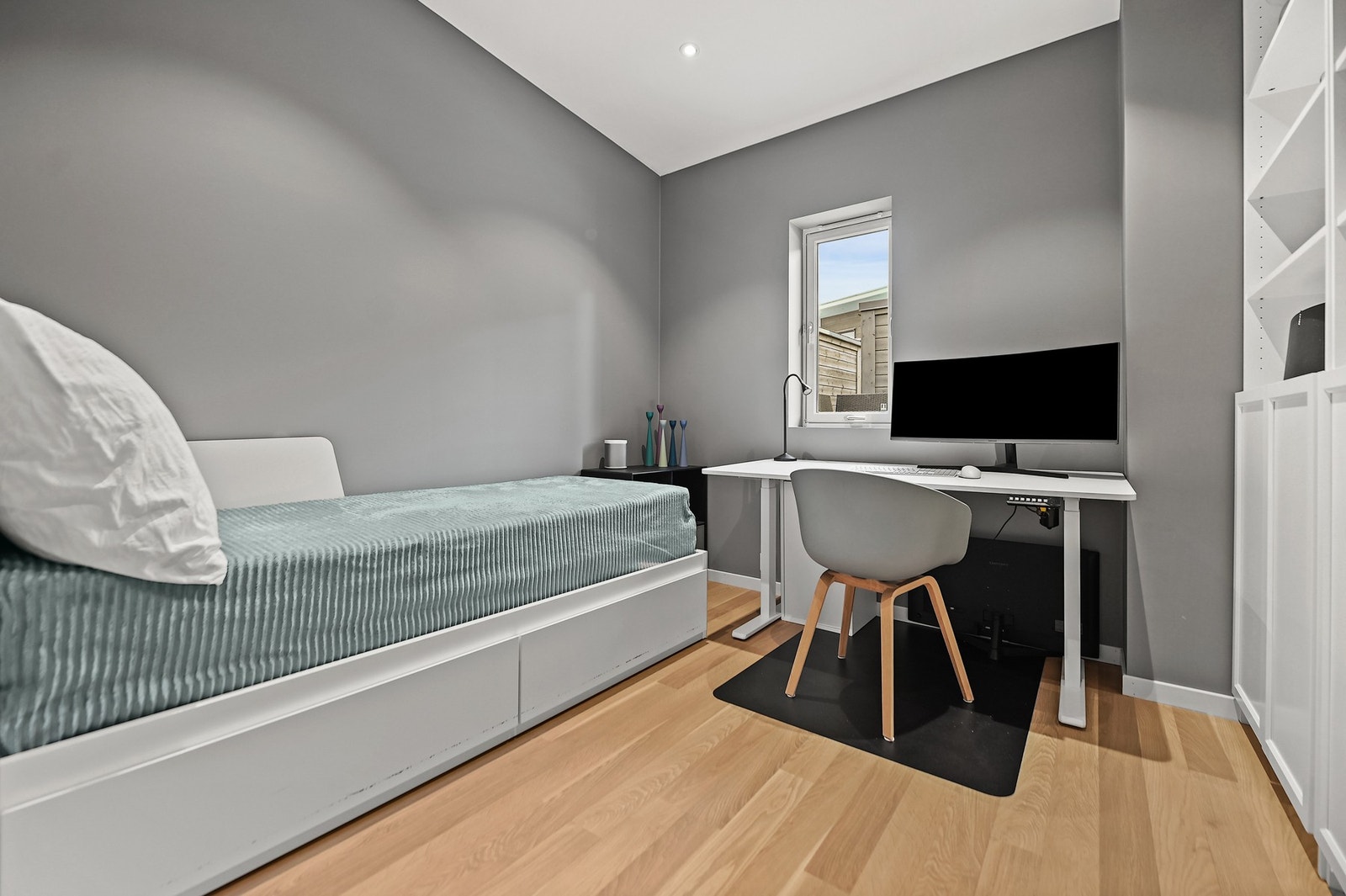 Kontor (benyttes som ekstra soverom, men er ikke godkjent som oppholdsrom) Galleribilde