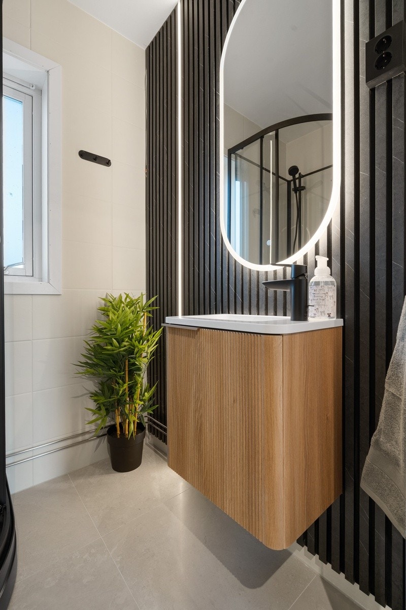 Lekre detaljer på bad Galleribilde