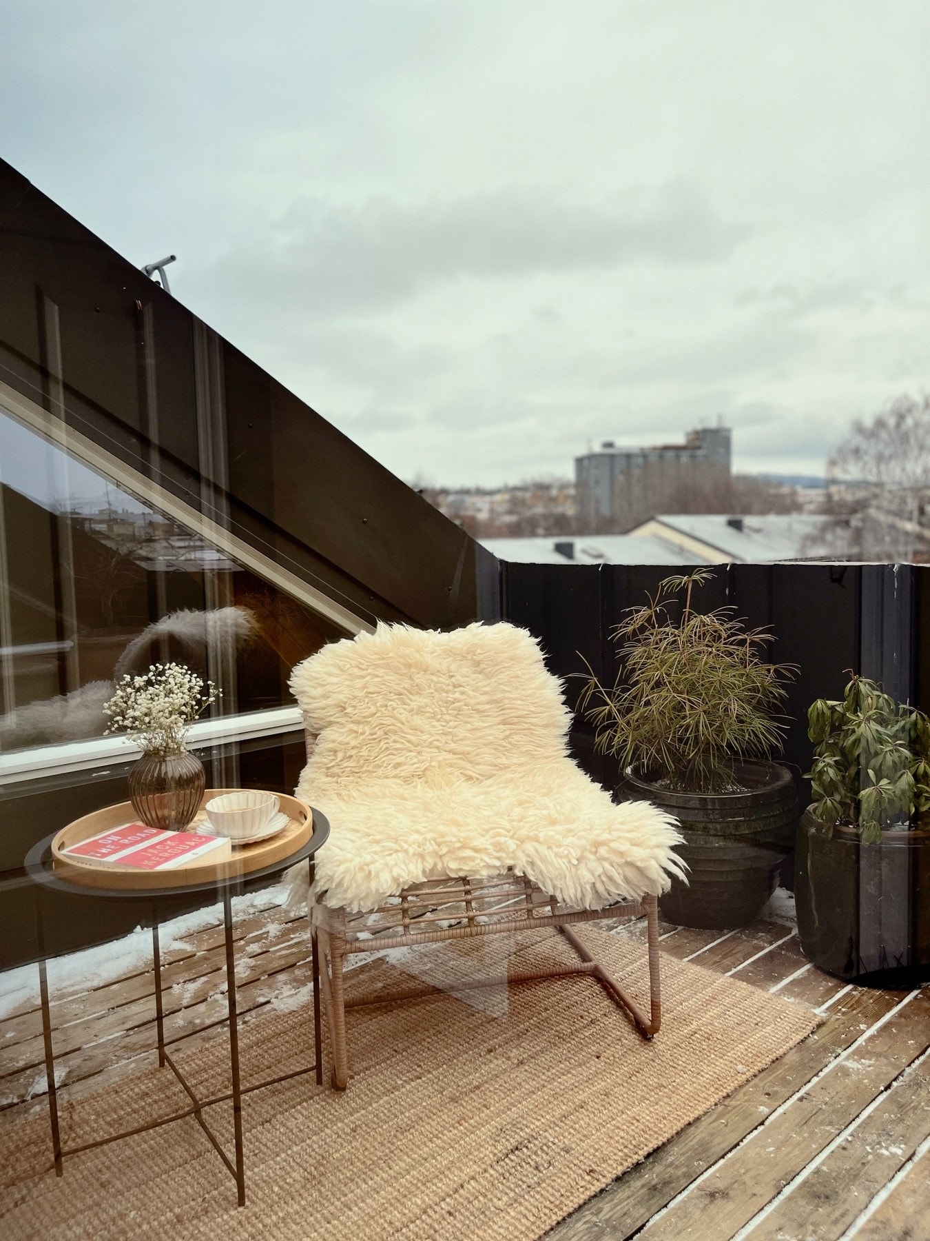 Perfekt sted for en hengekøye i sval temperatur på varme dager. Galleribilde