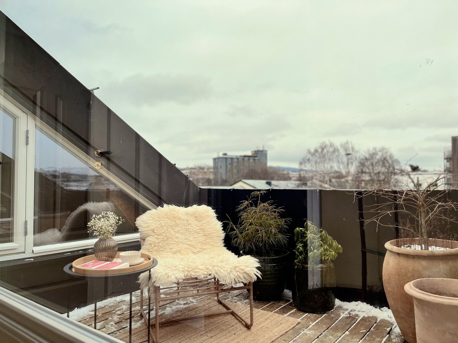 Her nyter du morgenkaffen med soloppgang og kveldens siste solstråler. Galleribilde